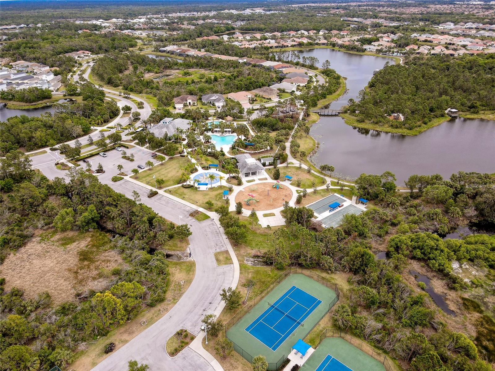 Image 48 of 59 For 21629 Avon Park Court