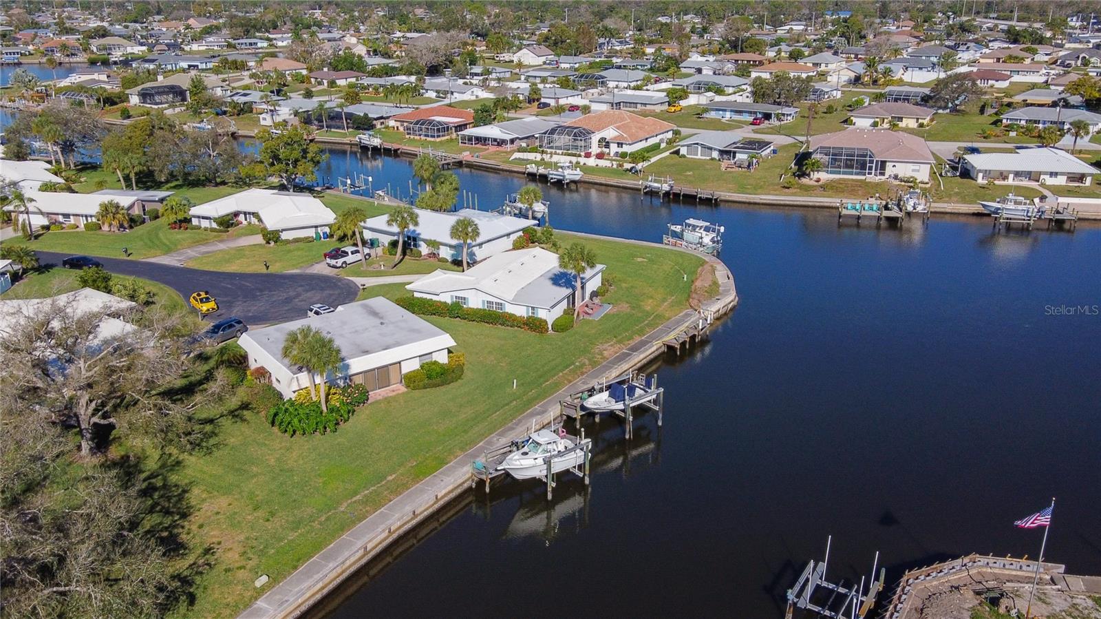 Details for 18 Oakwood Drive N 18, ENGLEWOOD, FL 34223