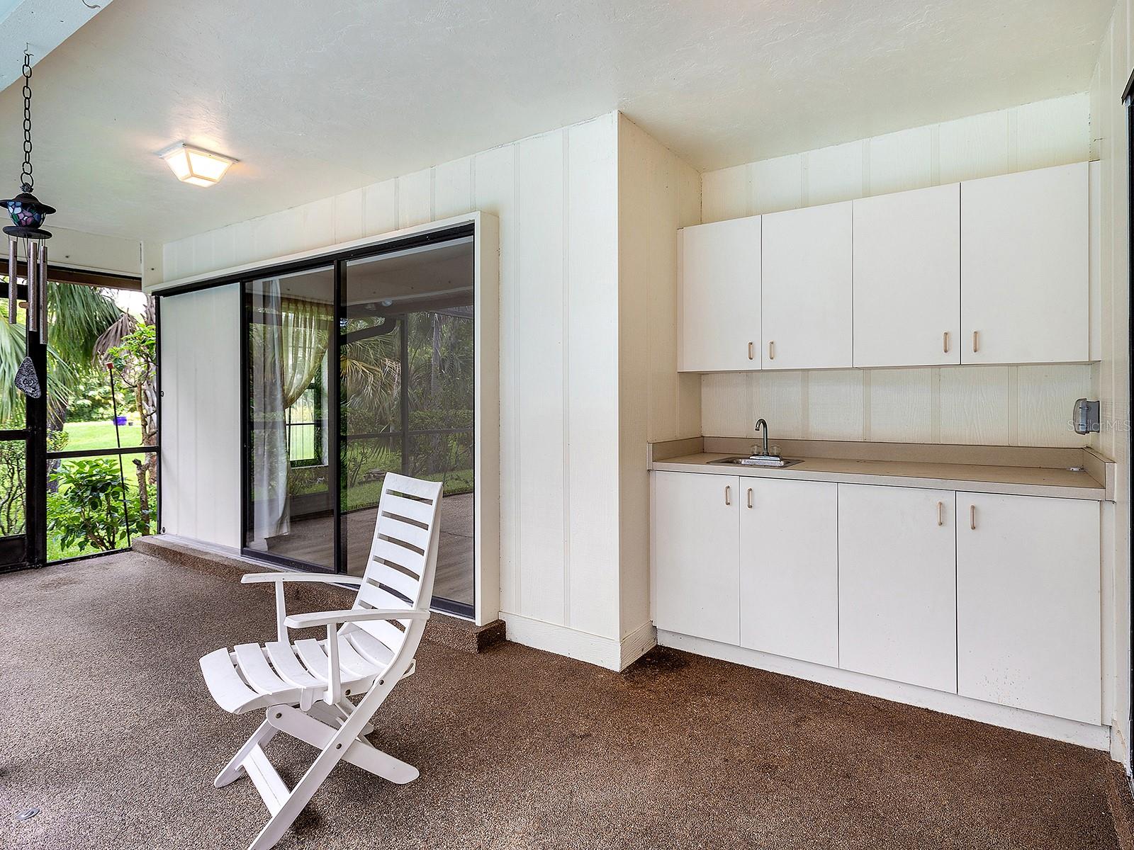 Image 28 of 37 For 1622 Oak Circle S