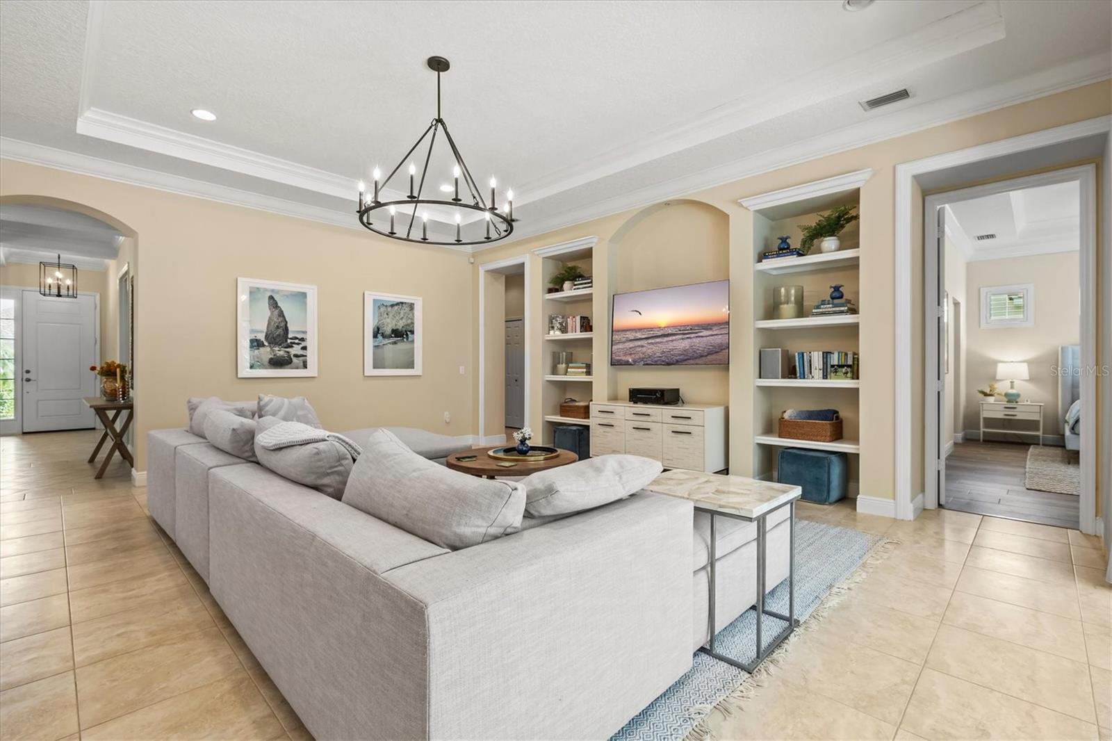 Image 26 of 100 For 7210 Lake Forest Glen