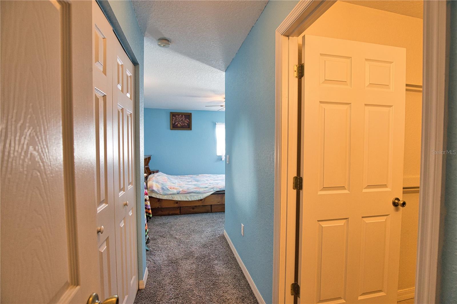 Image 32 of 44 For 405 Ravenna Street S