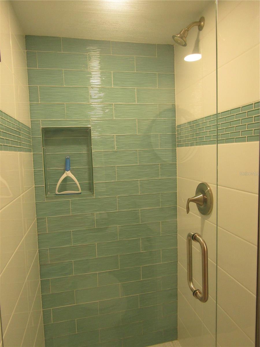 Image 12 of 18 For 999 Inlet Circle B104