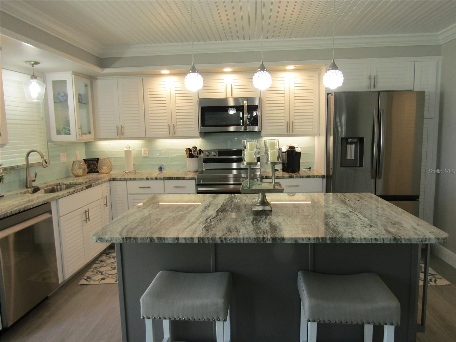 Image 6 of 18 For 999 Inlet Circle B104
