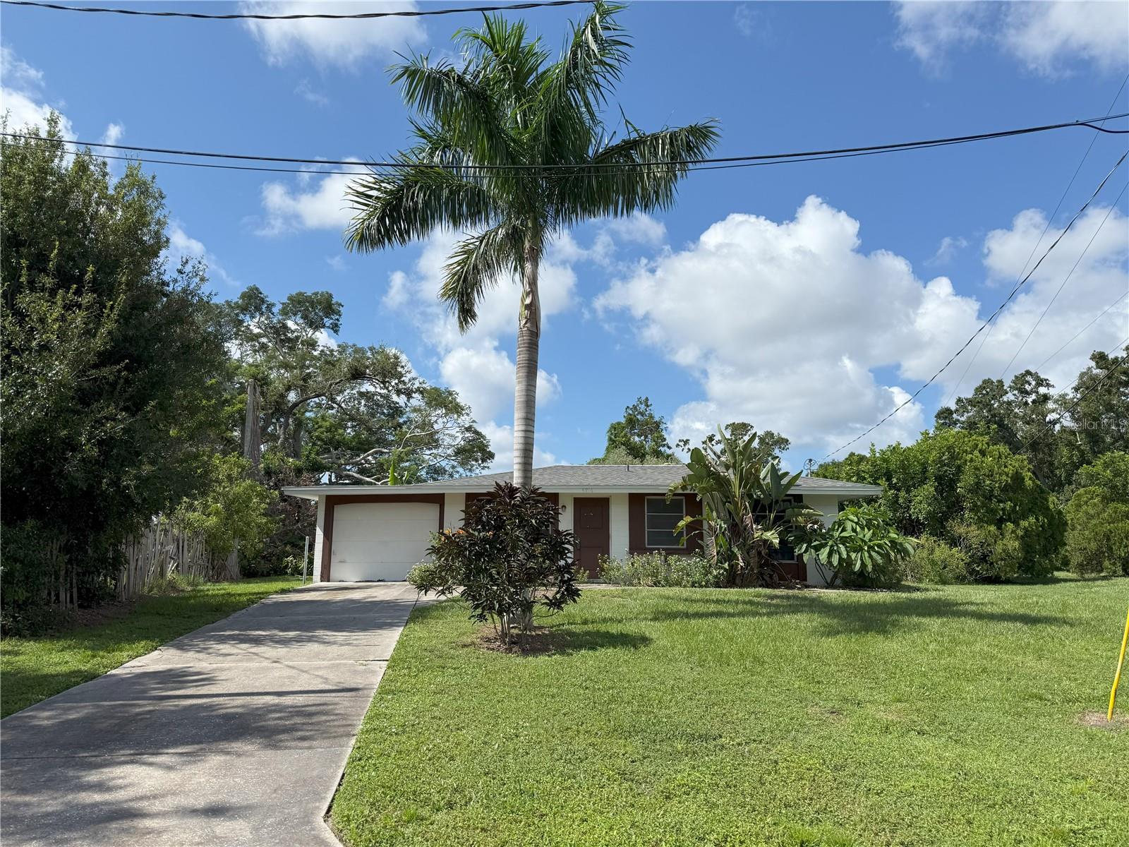 Details for 4876 Greenleaf Road, SARASOTA, FL 34233