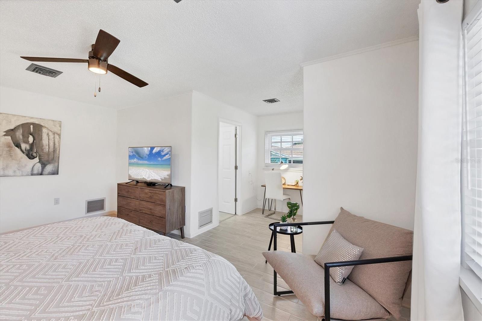 Image 15 of 31 For 879 2nd Street