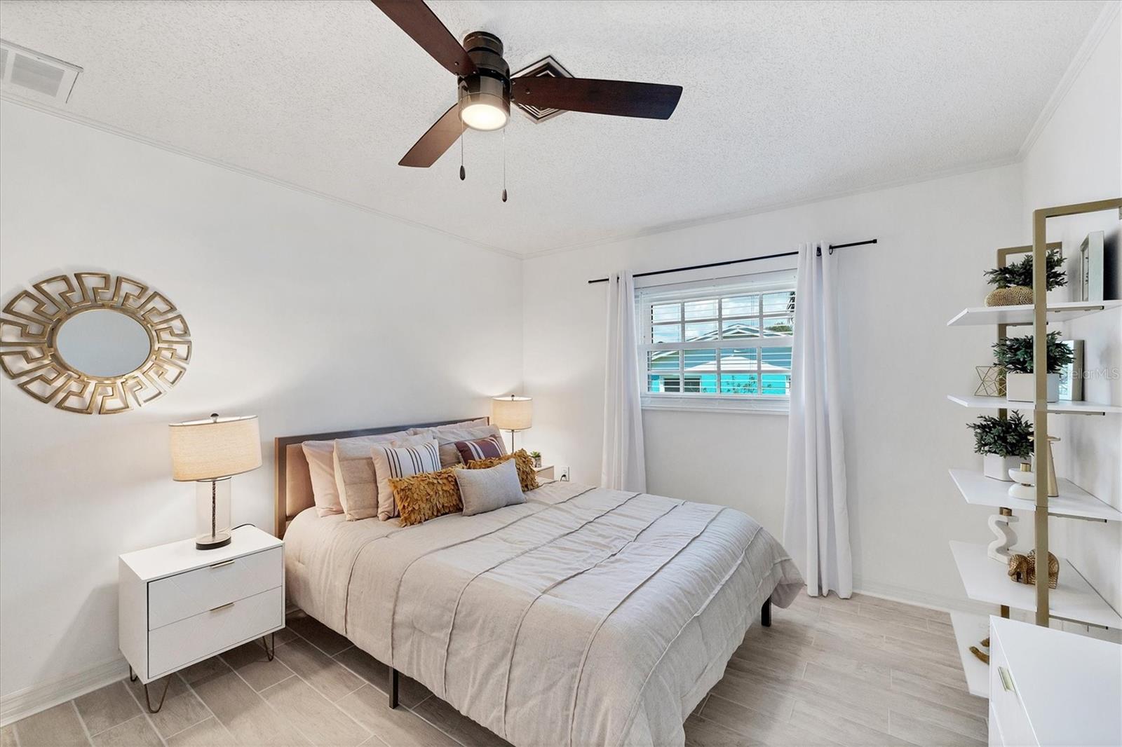 Image 20 of 31 For 879 2nd Street
