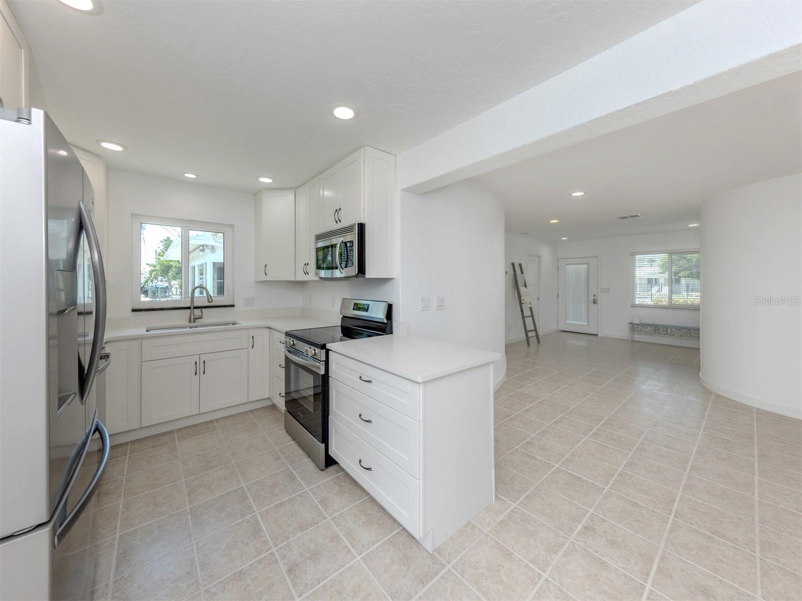 Image 18 of 79 For 853 White Cap Circle 18