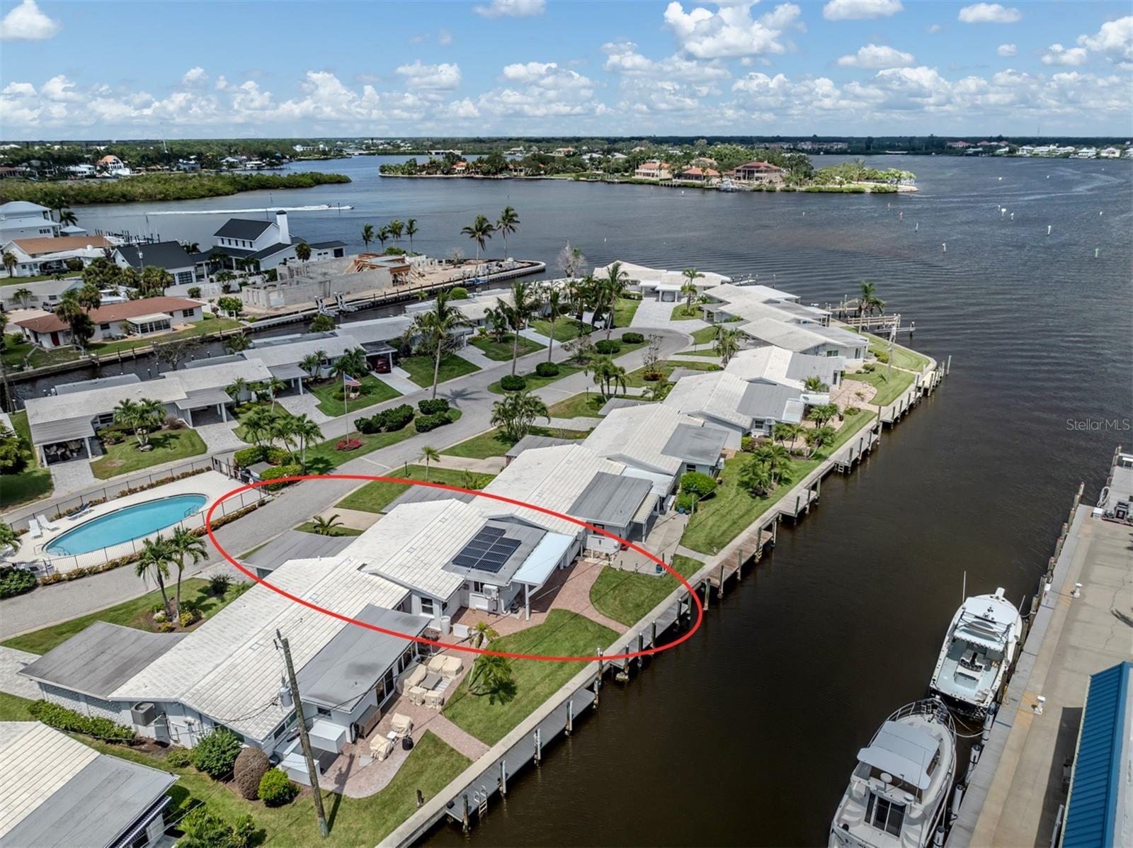 Image 3 of 79 For 853 White Cap Circle 18