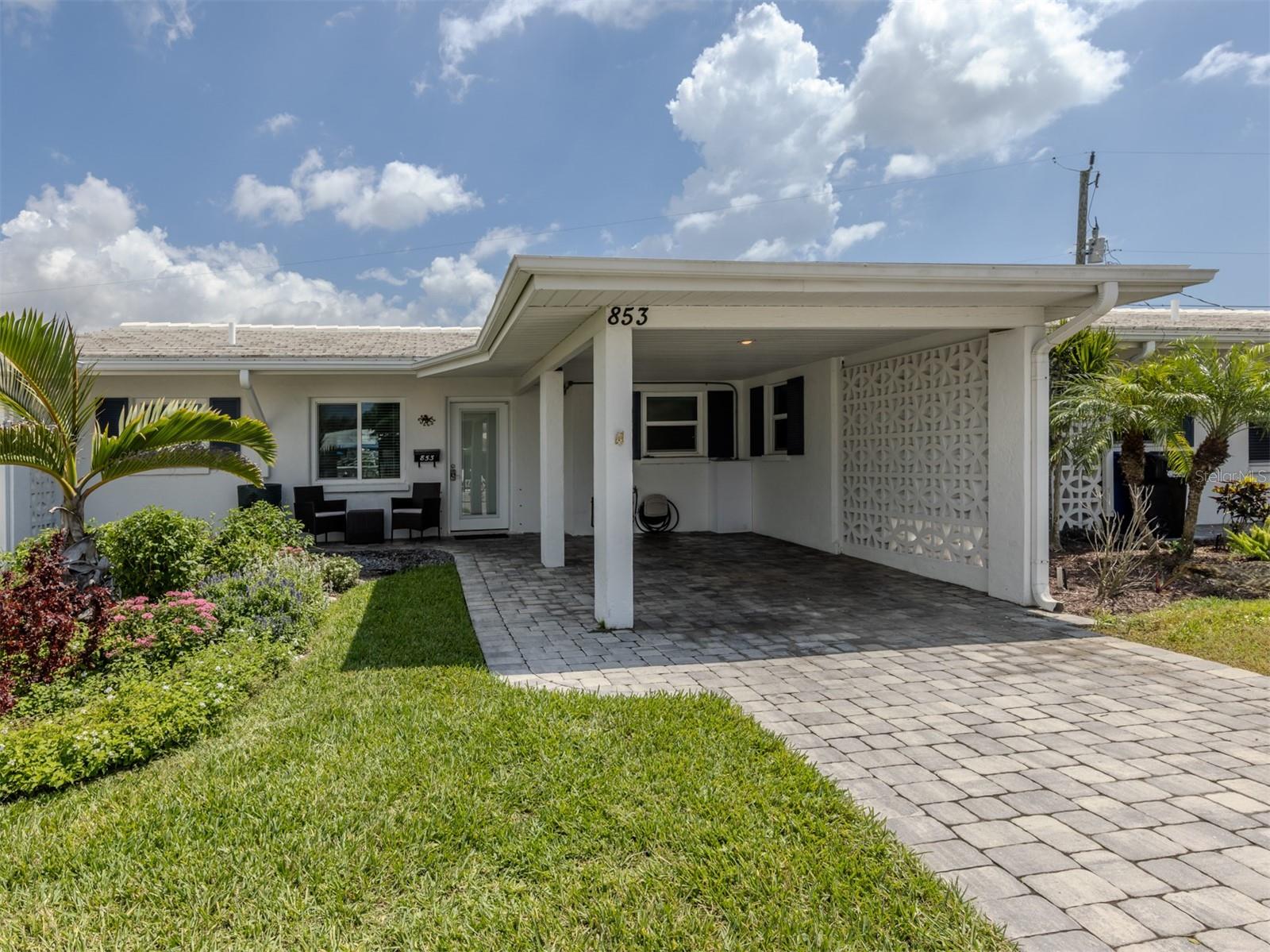 Image 4 of 79 For 853 White Cap Circle 18