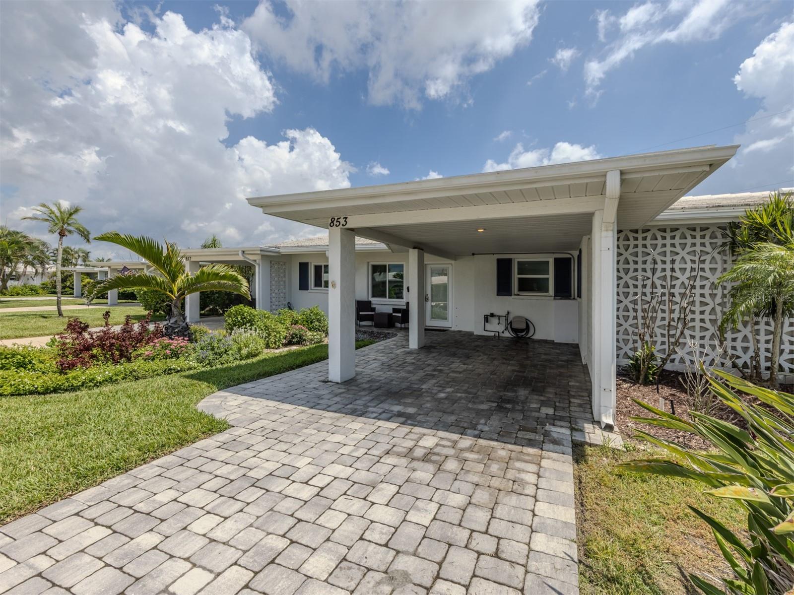 Image 5 of 79 For 853 White Cap Circle 18
