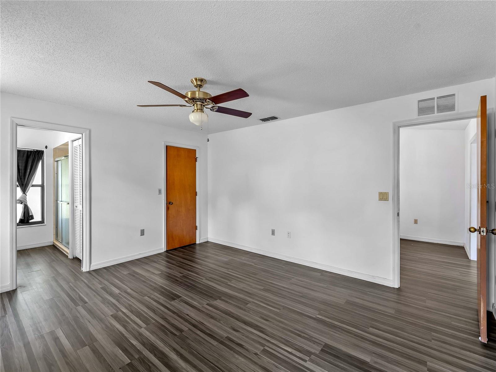 Image 13 of 43 For 8429 Cypress Lake Circle