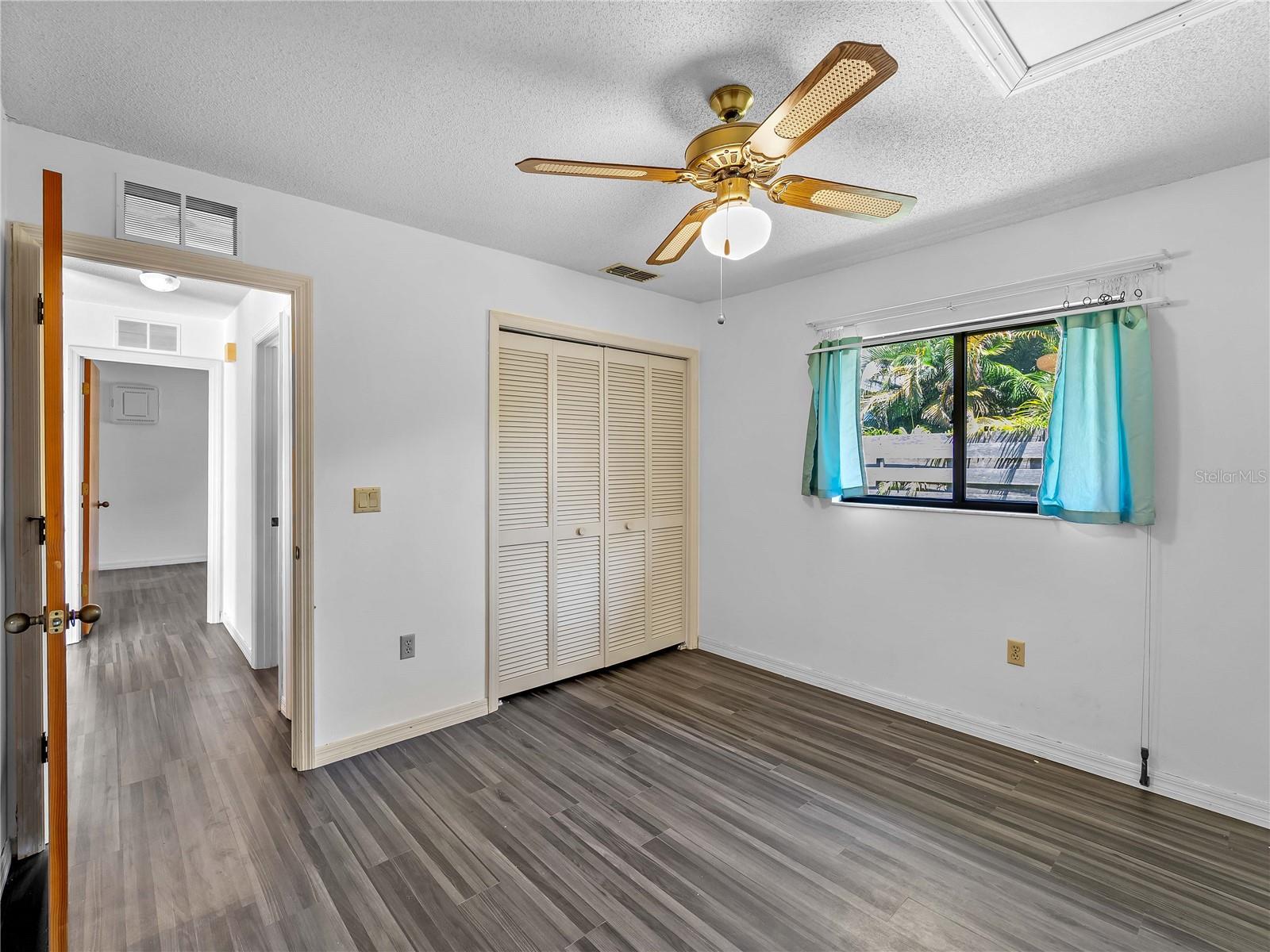 Image 23 of 43 For 8429 Cypress Lake Circle