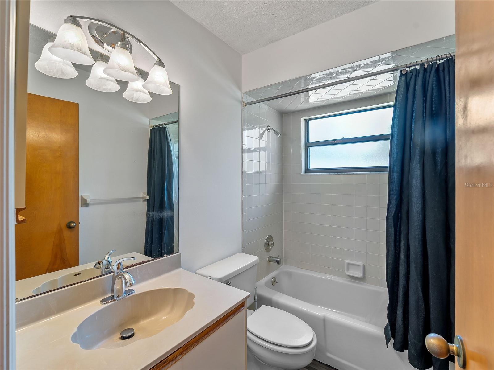 Image 26 of 43 For 8429 Cypress Lake Circle