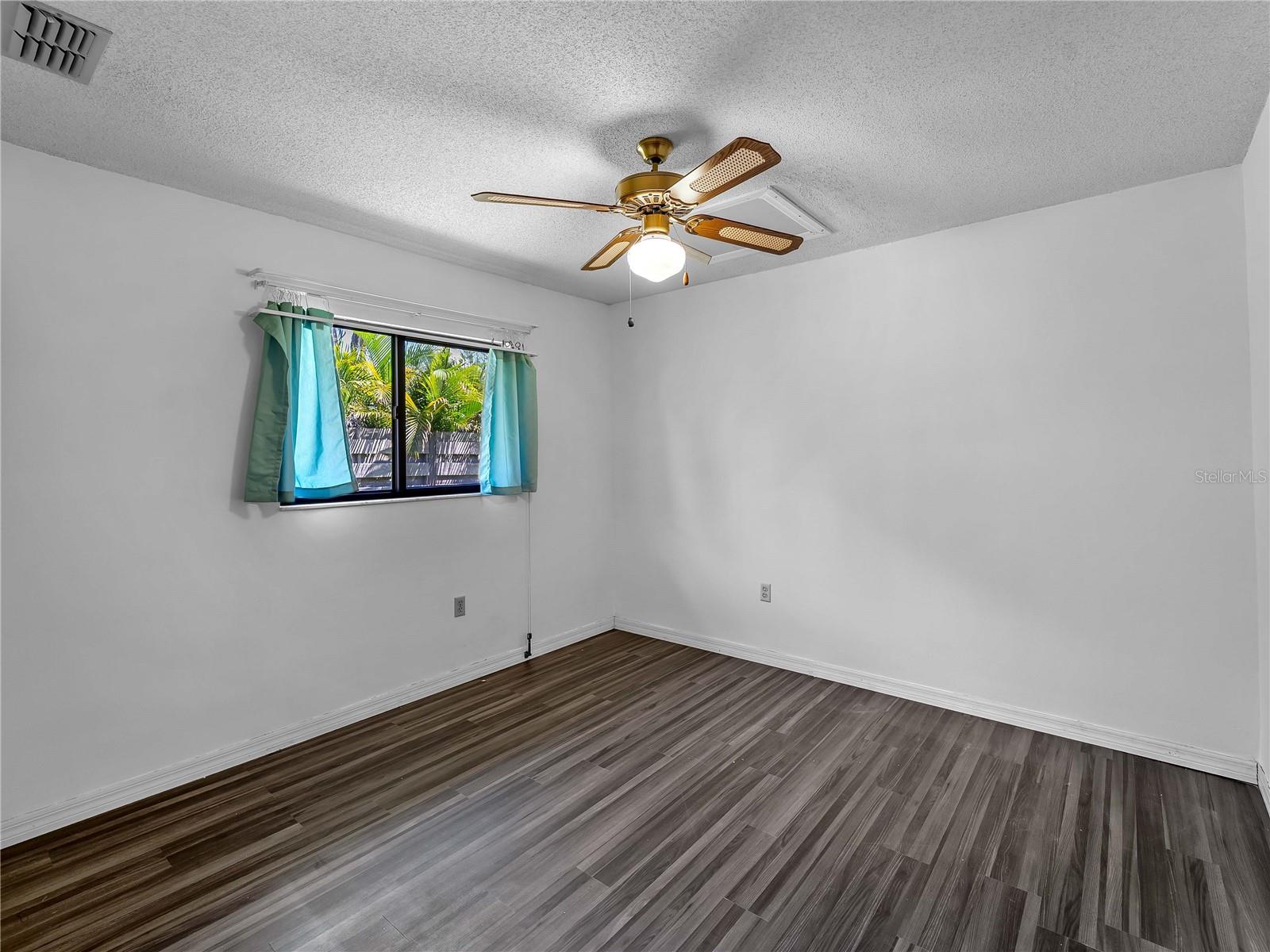 Image 28 of 43 For 8429 Cypress Lake Circle
