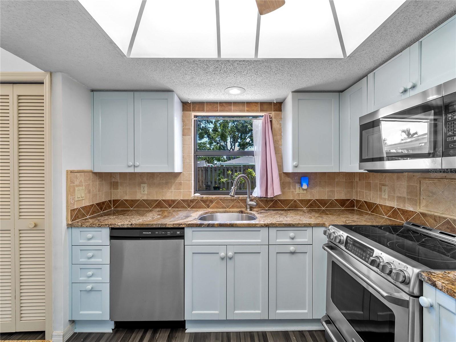 Image 8 of 43 For 8429 Cypress Lake Circle