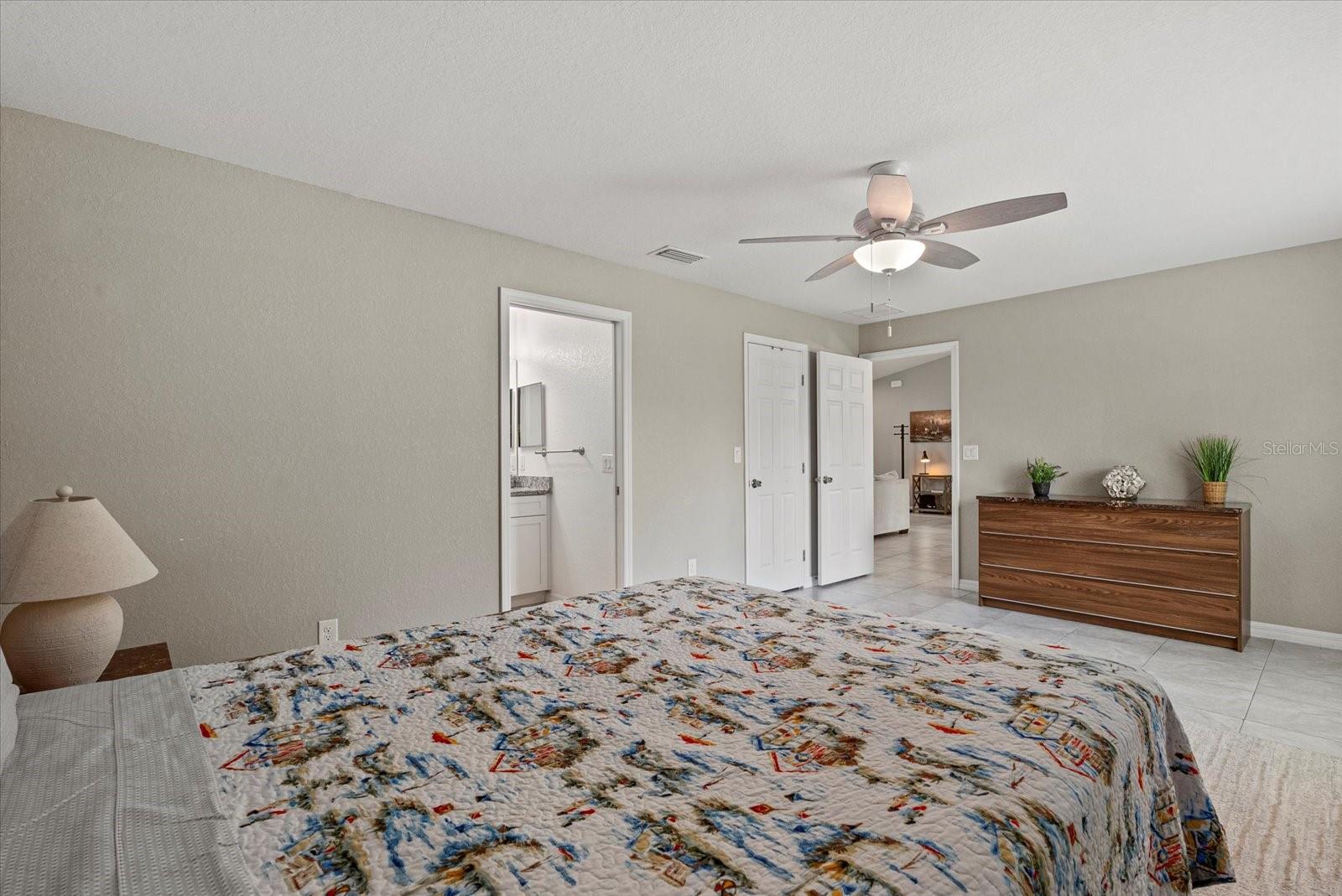 Image 14 of 28 For 11481 Willmington Boulevard