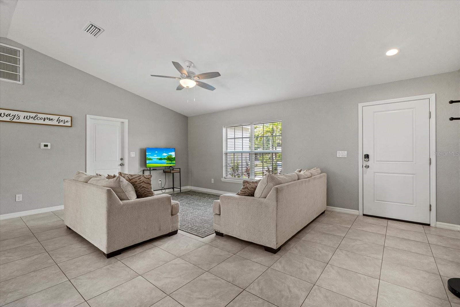 Image 3 of 28 For 11481 Willmington Boulevard