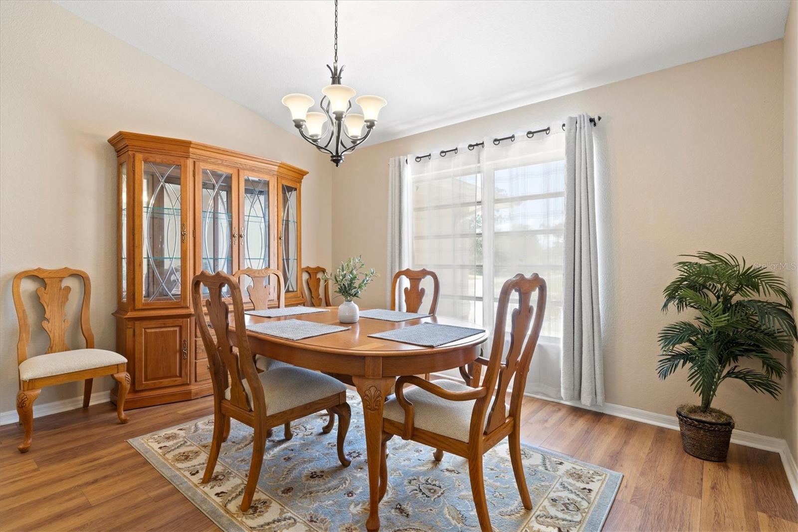 Image 15 of 92 For 20330 Emerald Avenue