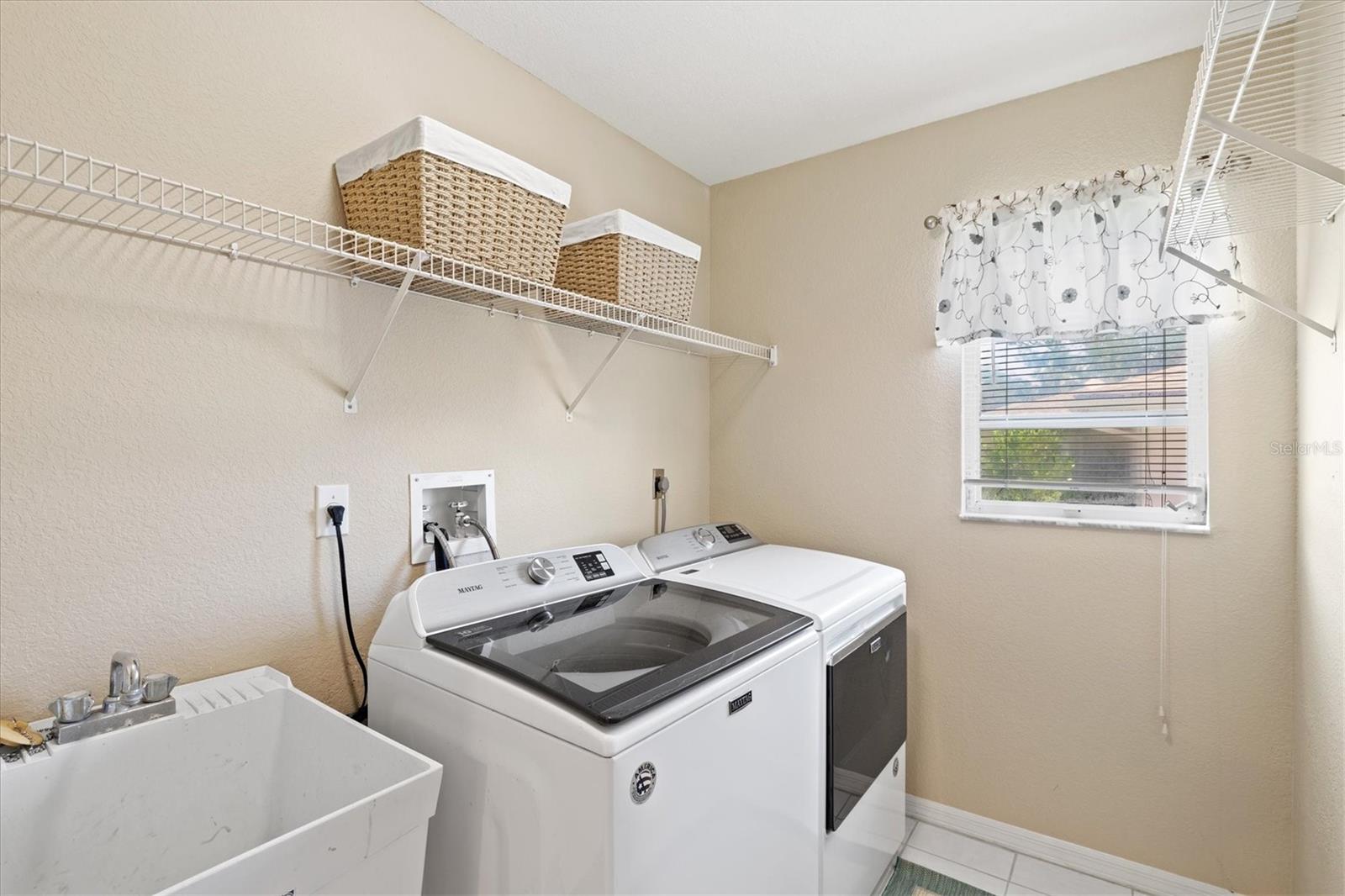 Image 38 of 92 For 20330 Emerald Avenue
