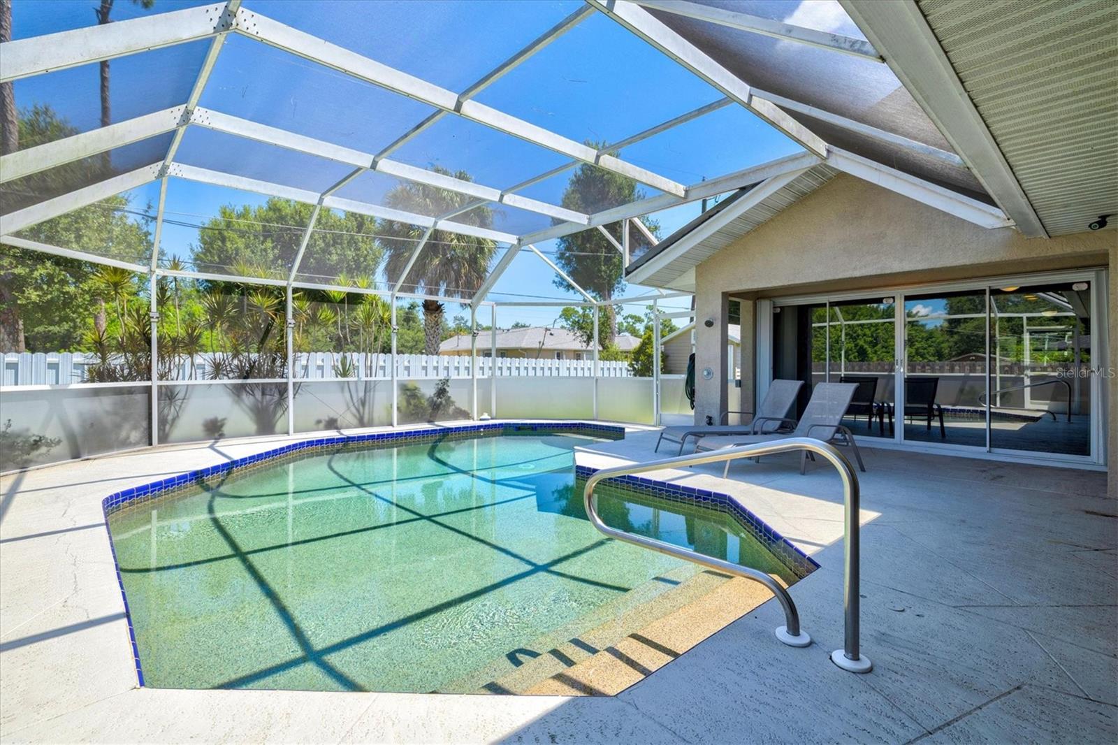 Image 45 of 92 For 20330 Emerald Avenue