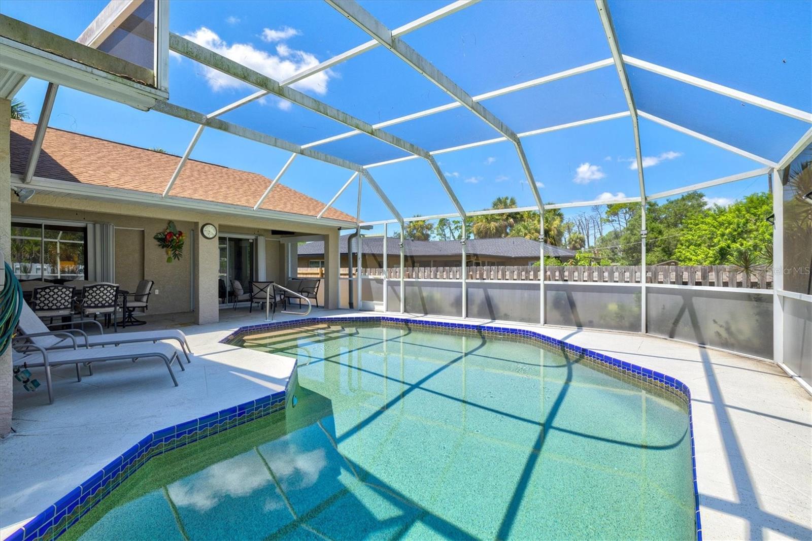 Image 47 of 92 For 20330 Emerald Avenue