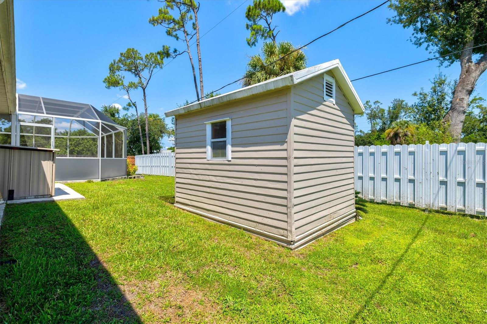 Image 51 of 92 For 20330 Emerald Avenue
