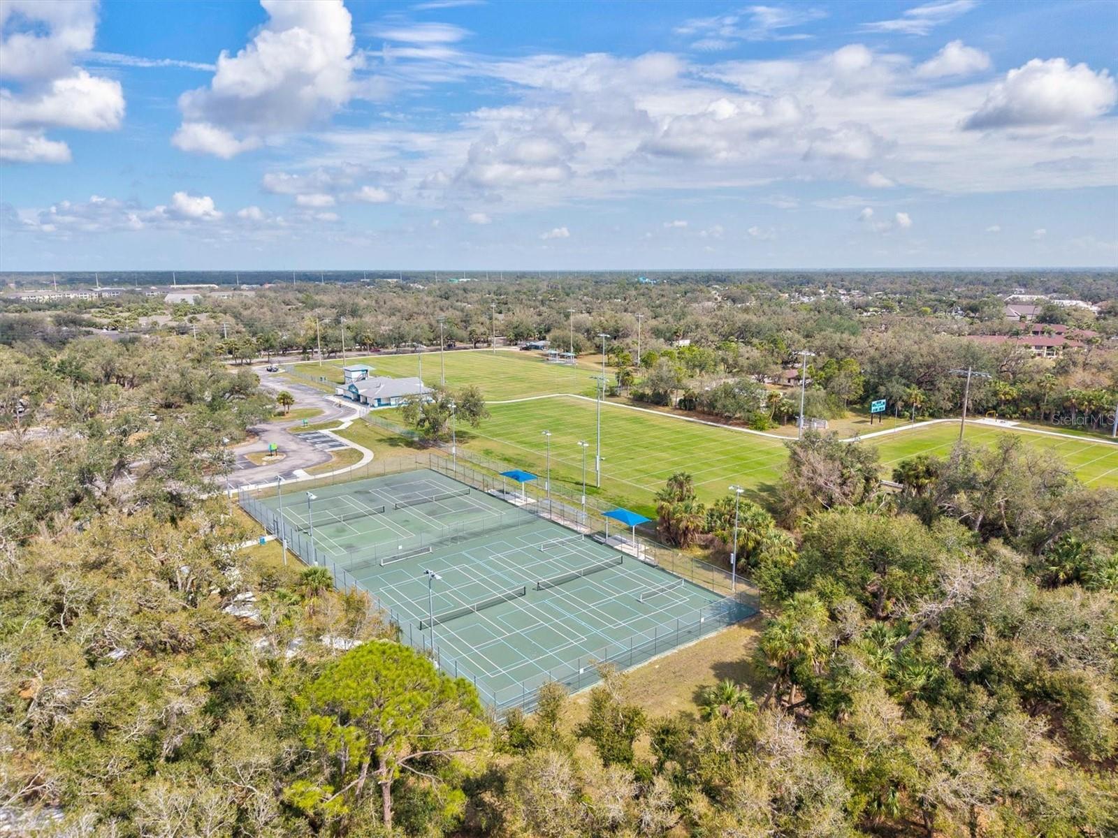Image 79 of 92 For 20330 Emerald Avenue