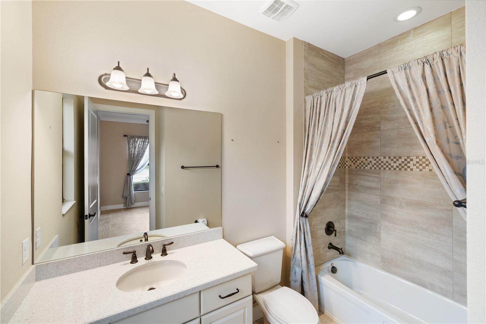 Image 37 of 86 For 23823 Waverly Circle