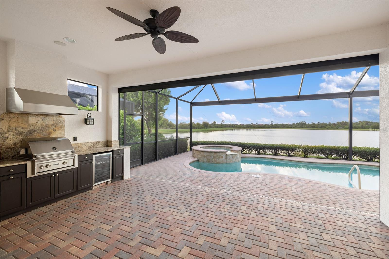 Image 41 of 86 For 23823 Waverly Circle