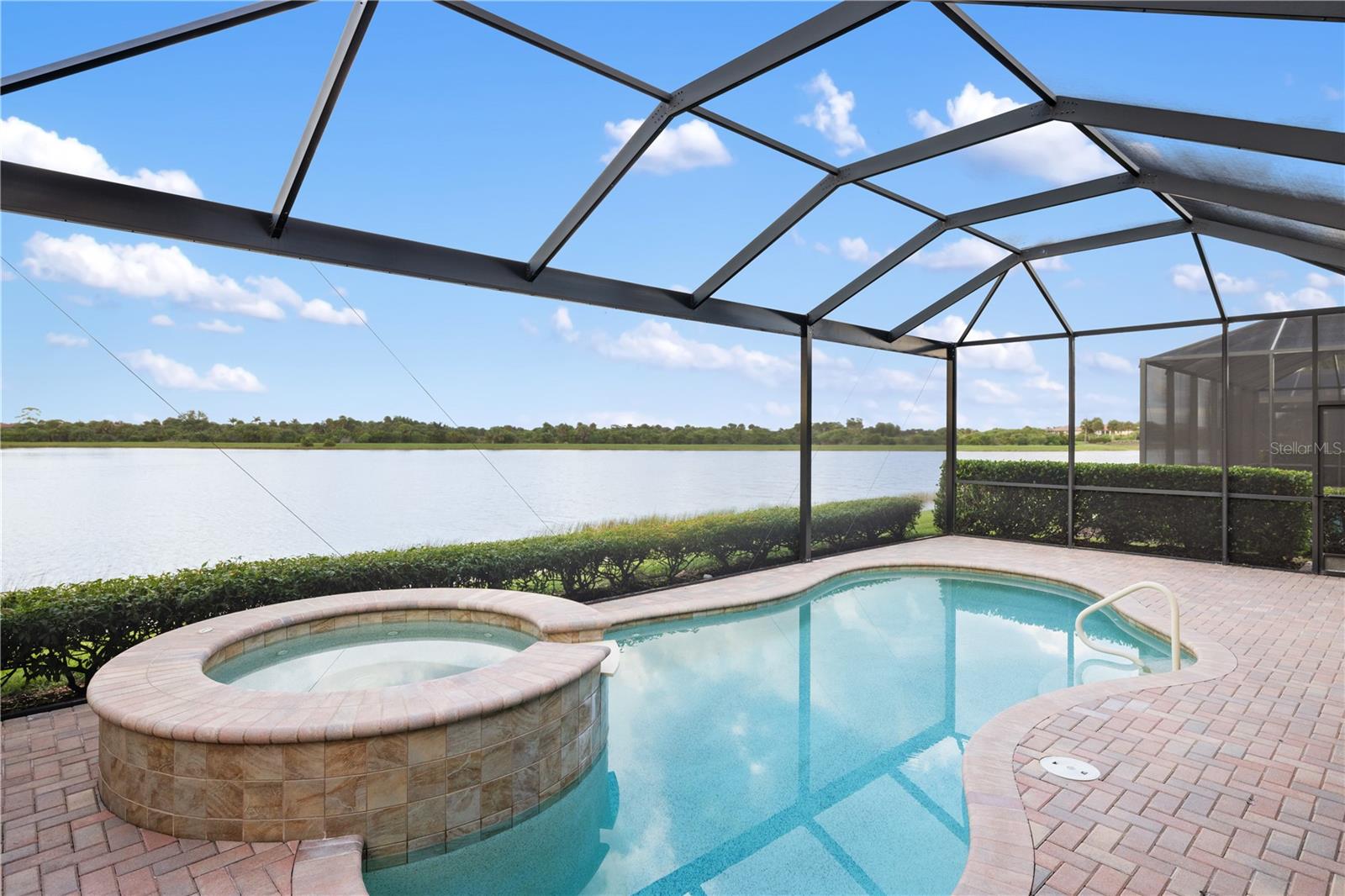 Image 47 of 86 For 23823 Waverly Circle