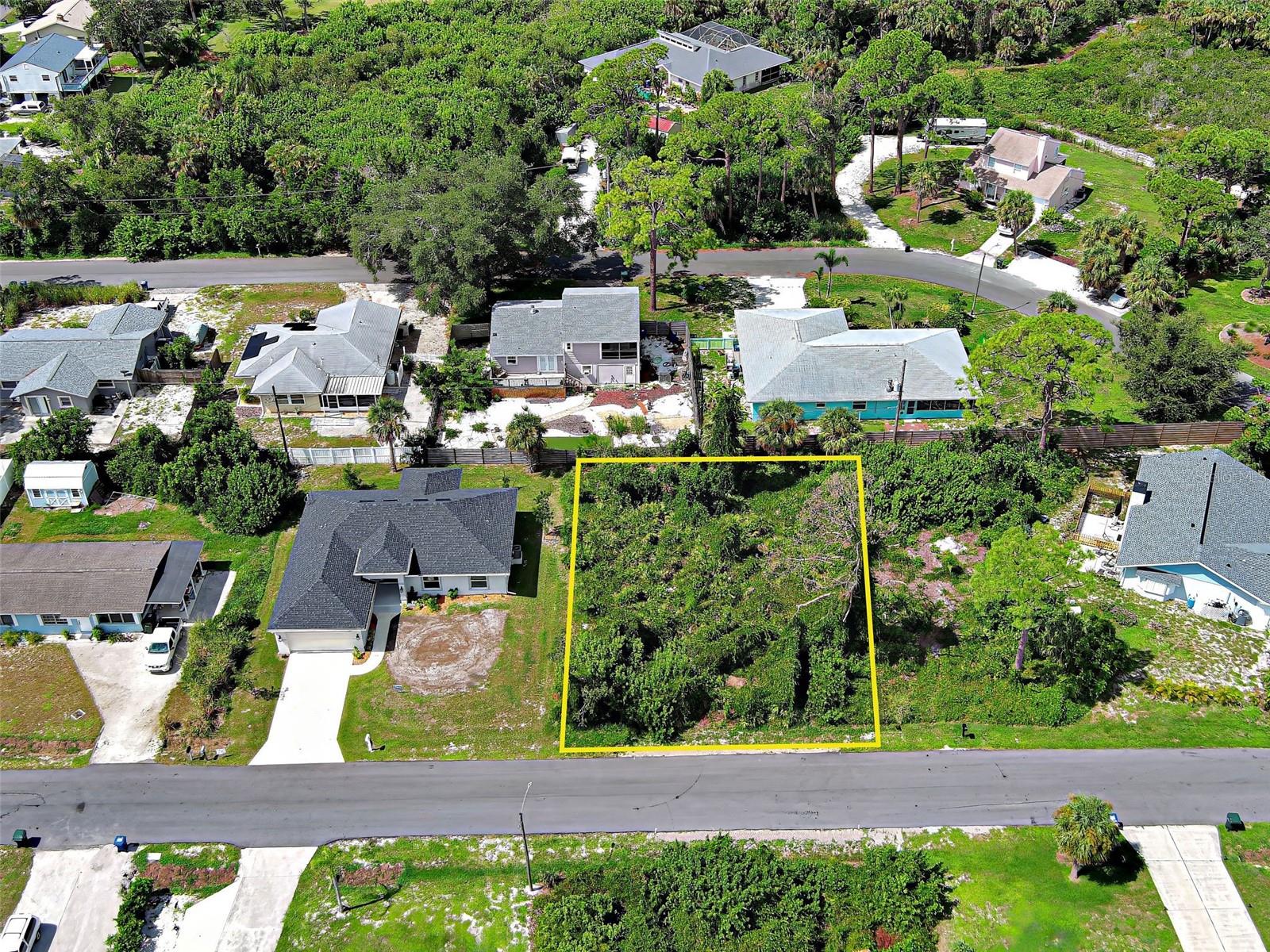 Image 3 of 16 For  Euclid Road 