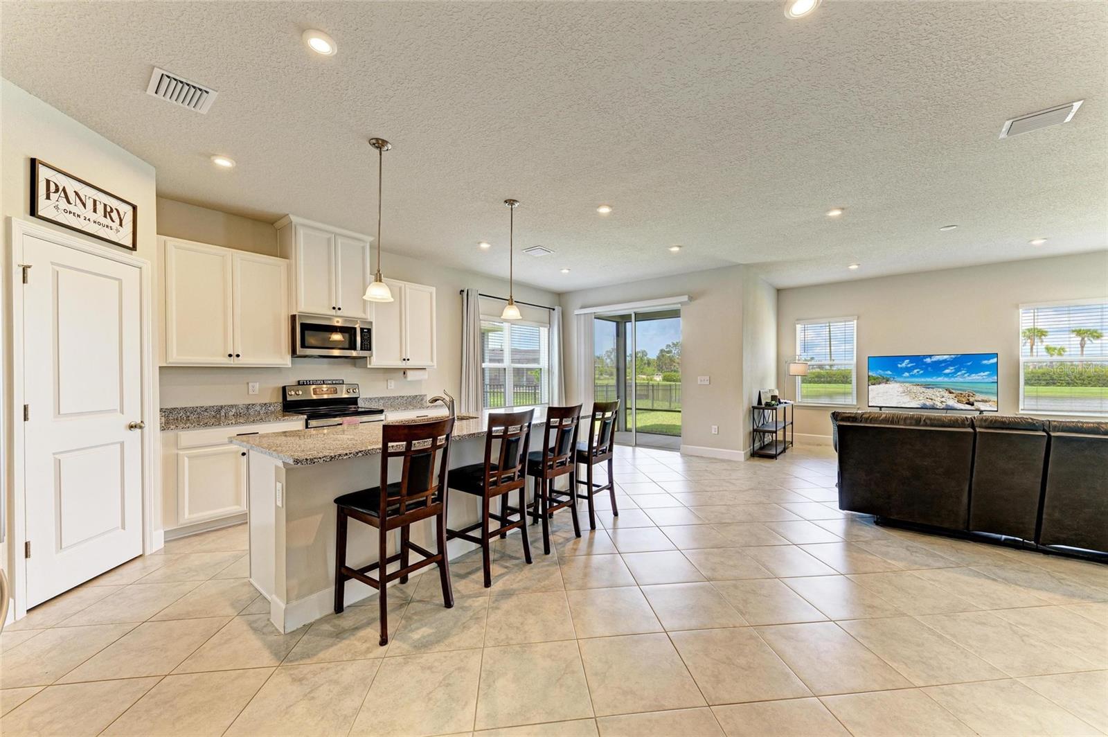 Image 12 of 51 For 9814 Daybreak Glen