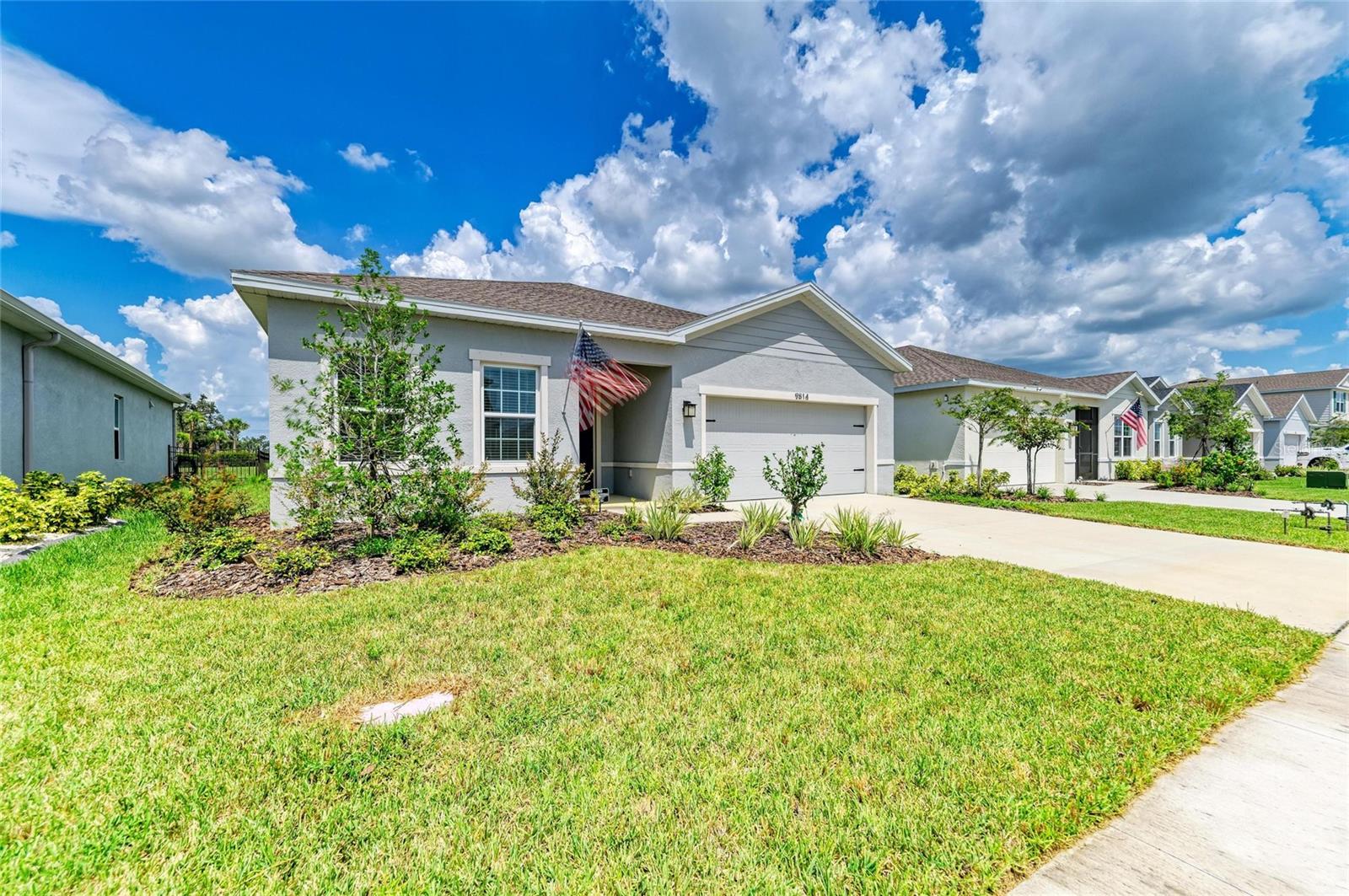 Image 2 of 51 For 9814 Daybreak Glen