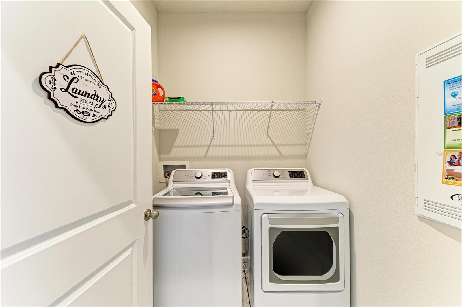 Image 32 of 51 For 9814 Daybreak Glen