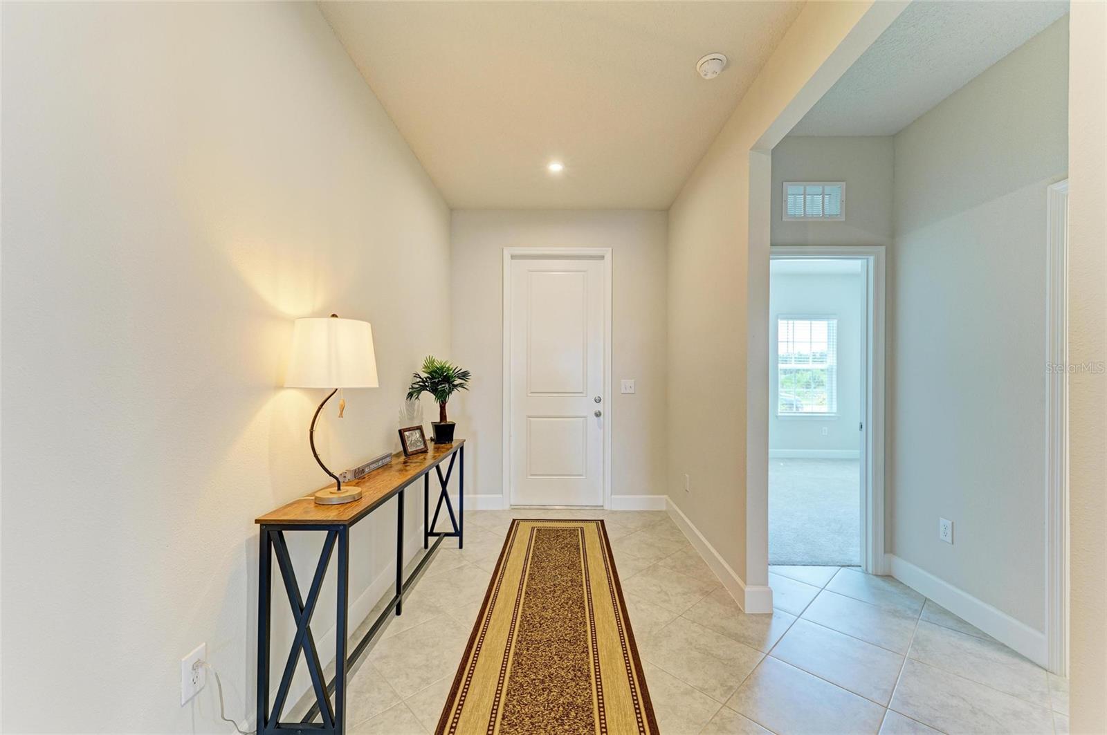 Image 4 of 51 For 9814 Daybreak Glen