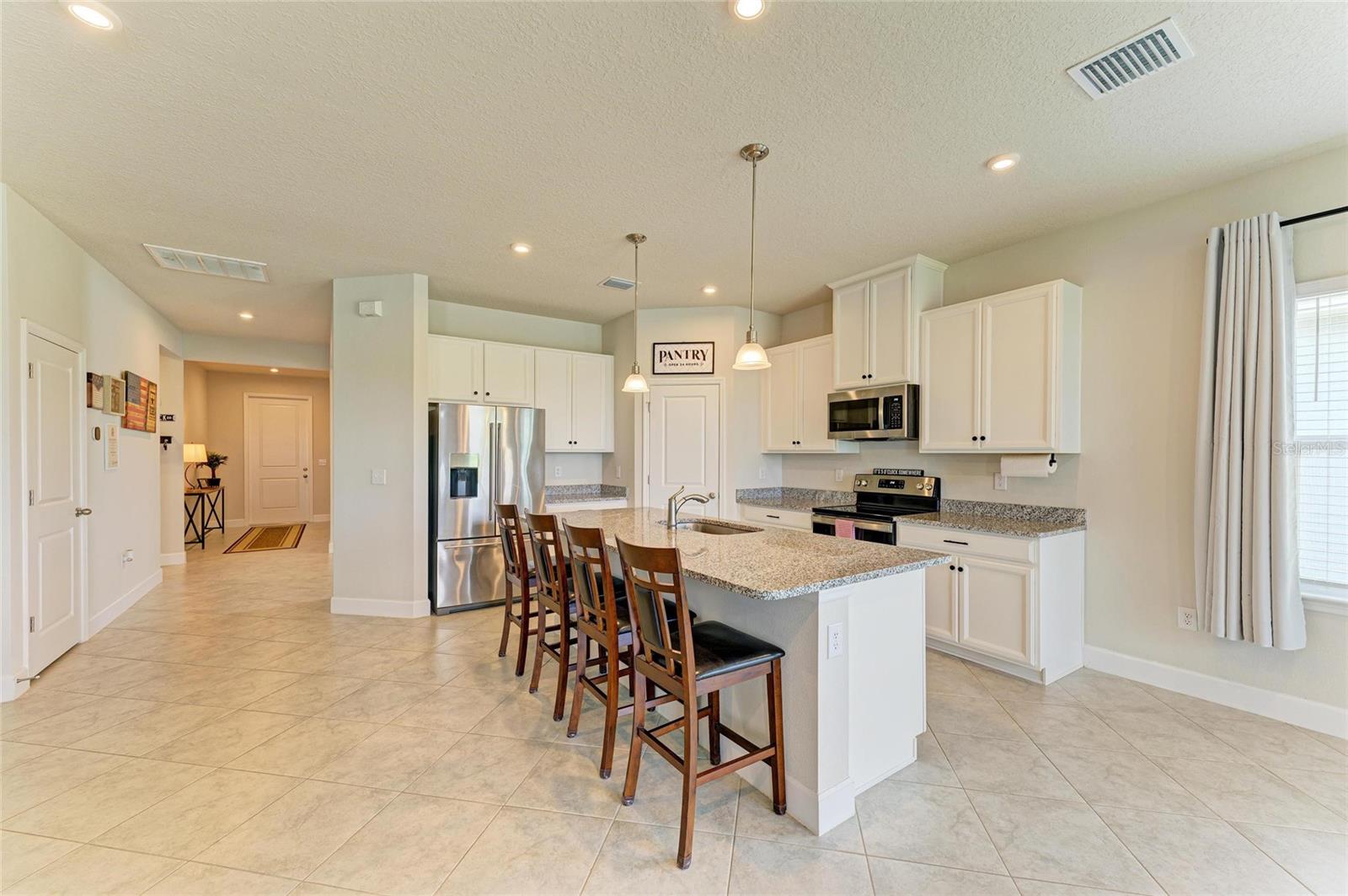 Image 8 of 51 For 9814 Daybreak Glen