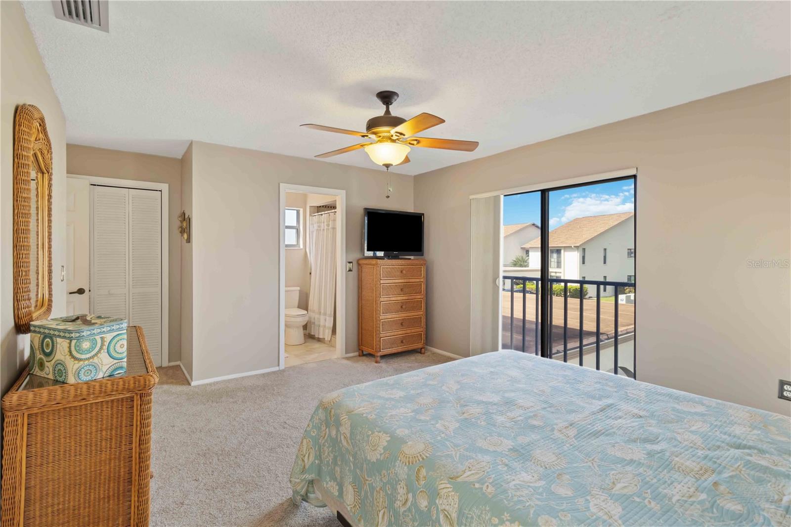 Image 14 of 27 For 1743 Lake Place 1743c