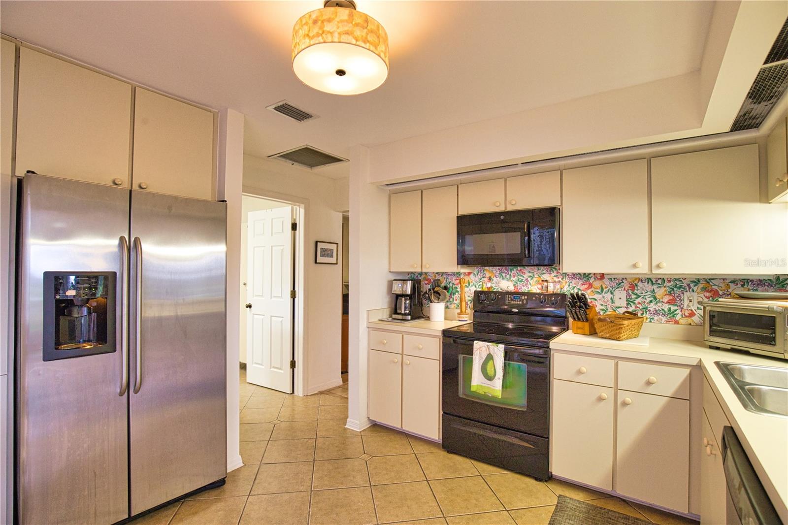 Image 12 of 54 For 735 Carnoustie Terrace 18