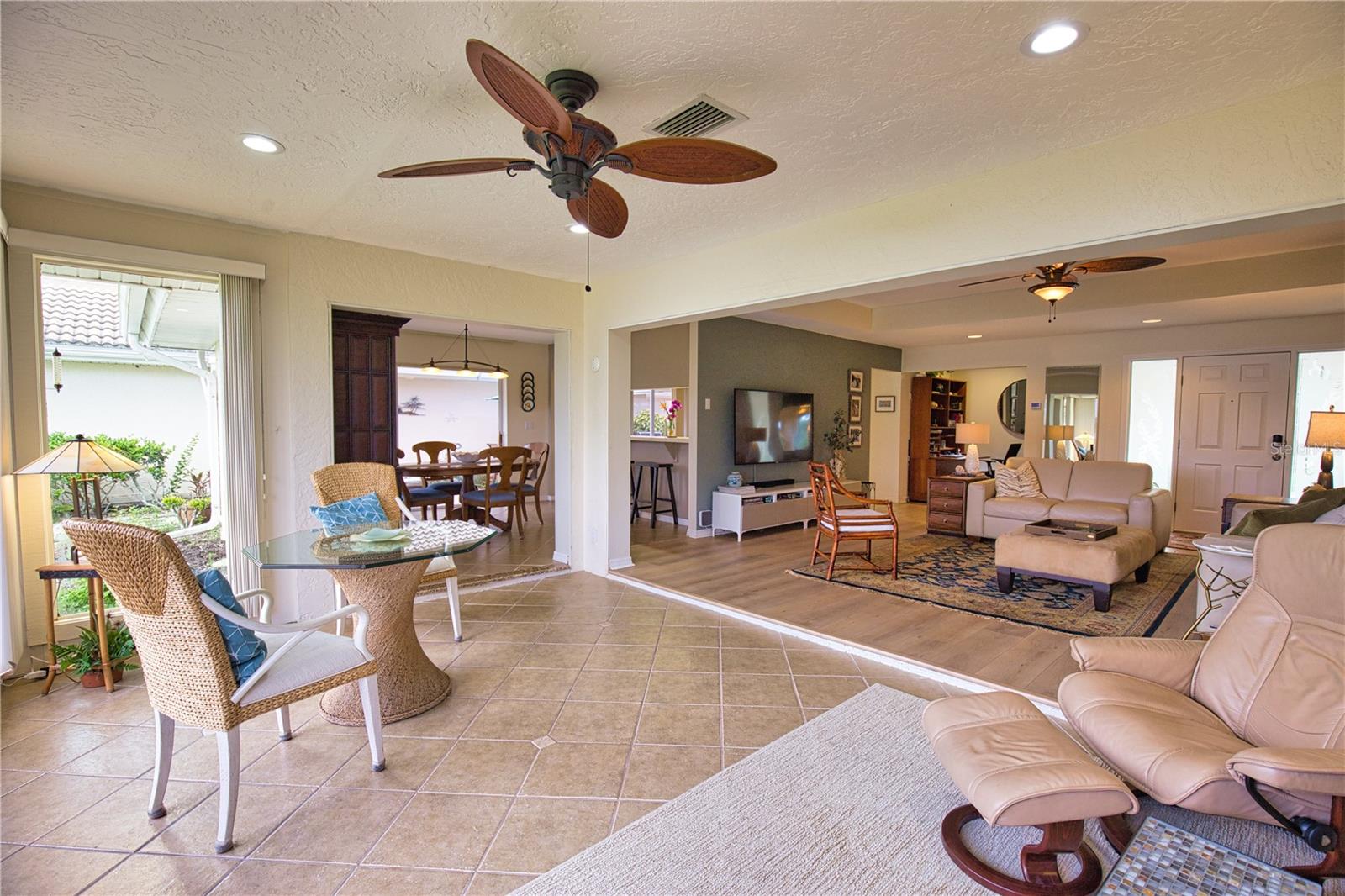 Image 9 of 54 For 735 Carnoustie Terrace 18
