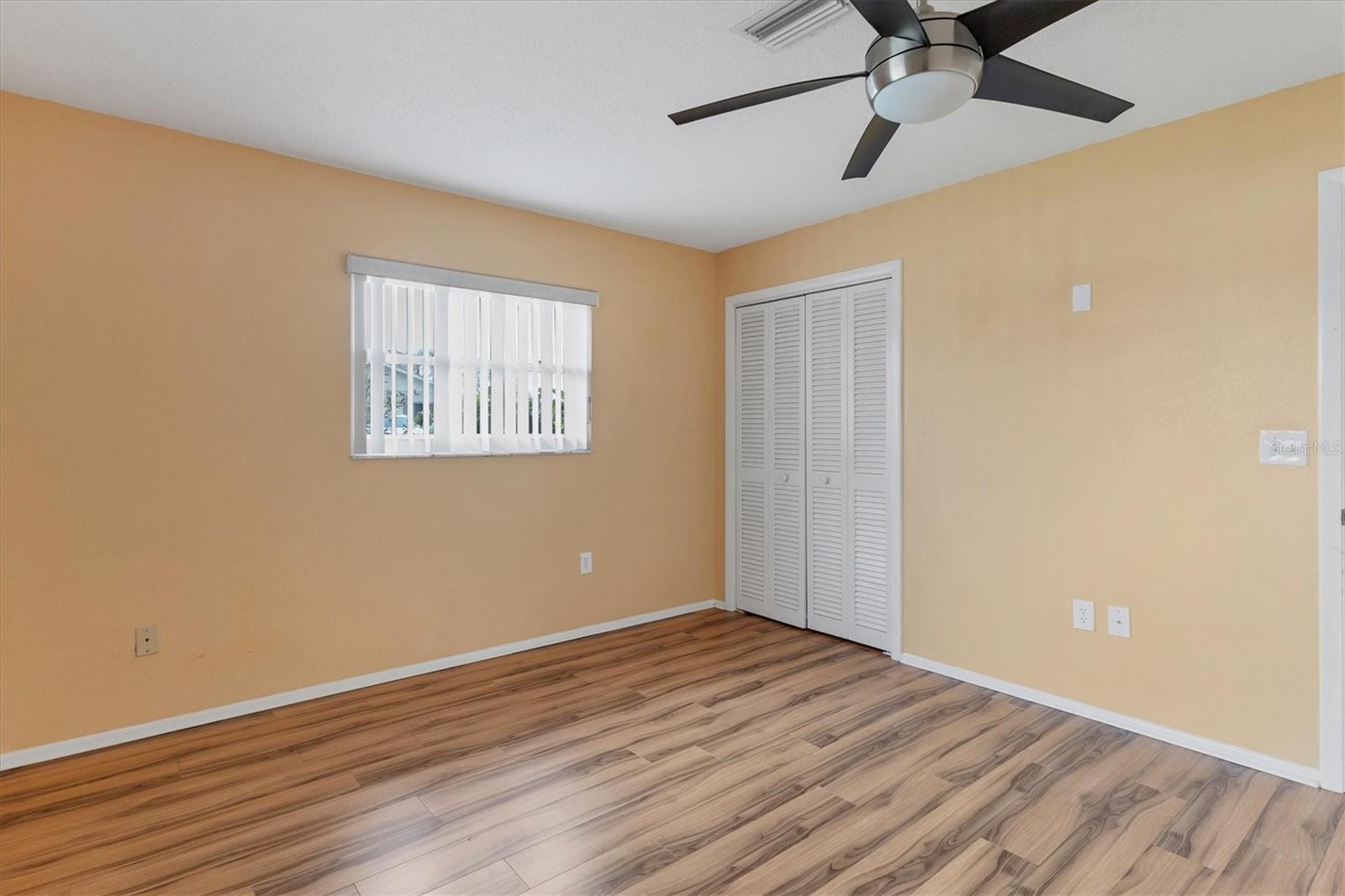 Image 20 of 29 For 5221 Lemon Bay Drive