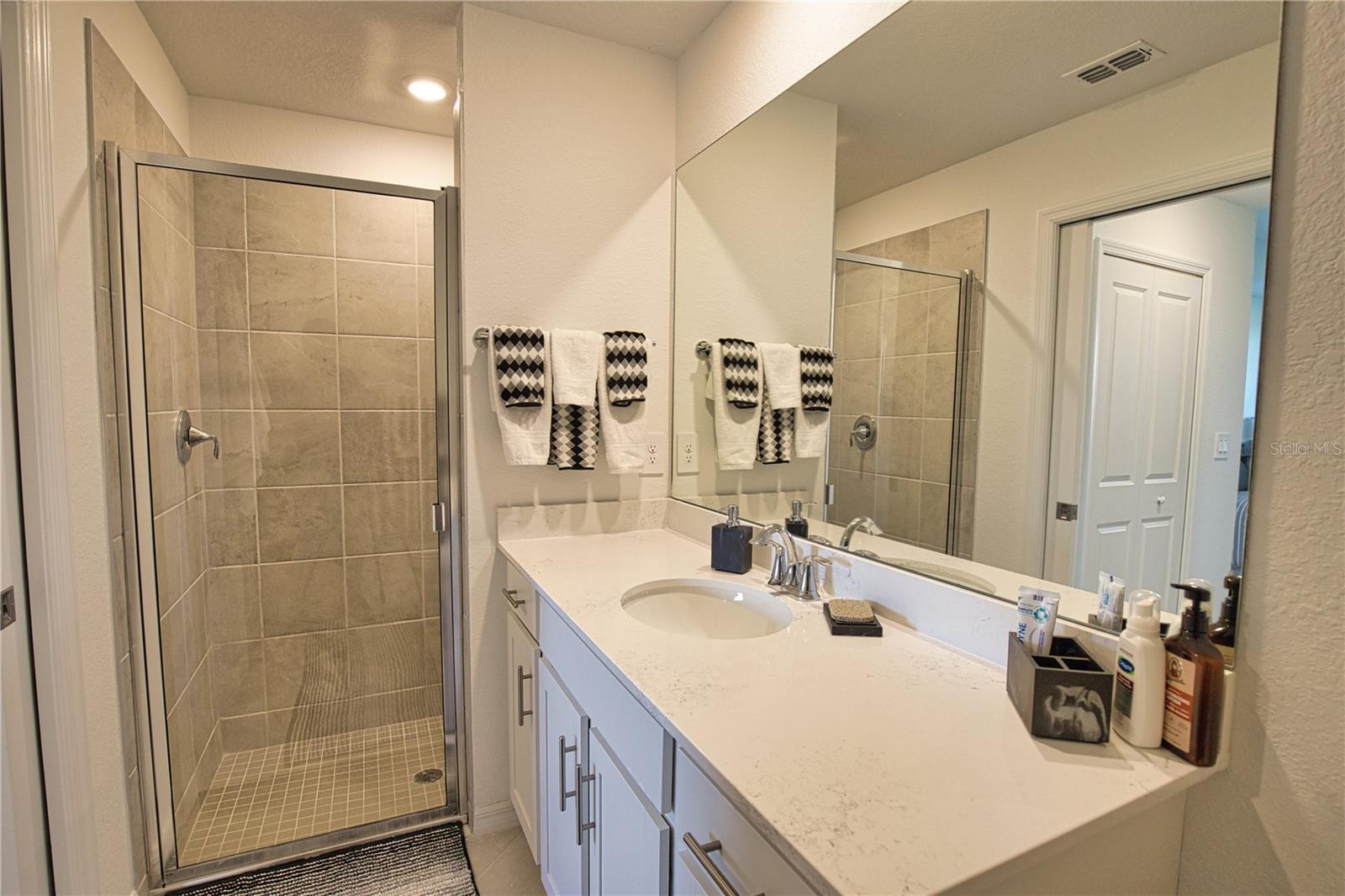 Image 17 of 26 For 17625 Opal Sand Drive 101