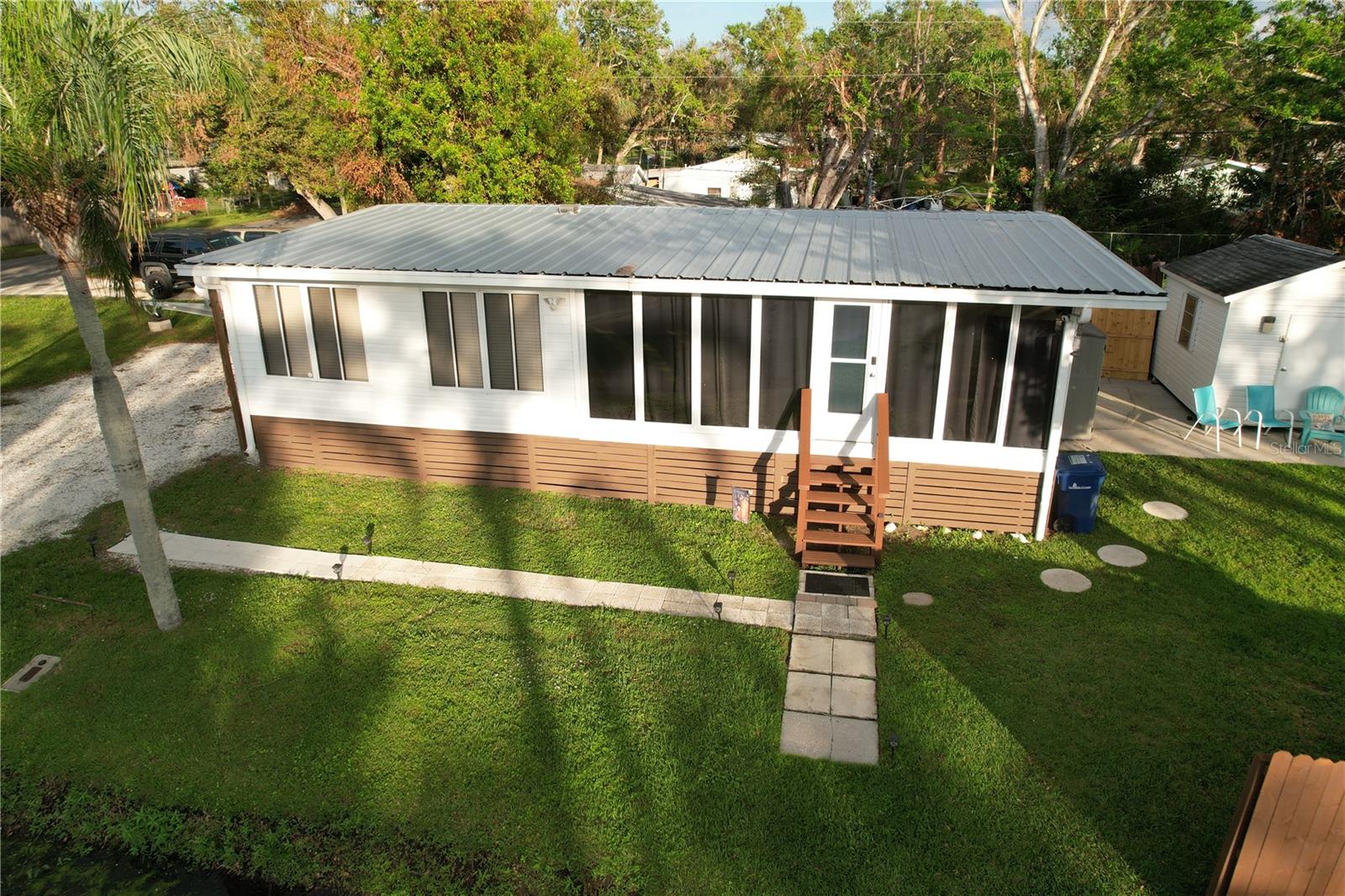 Image 11 of 40 For 400 Olive Avenue