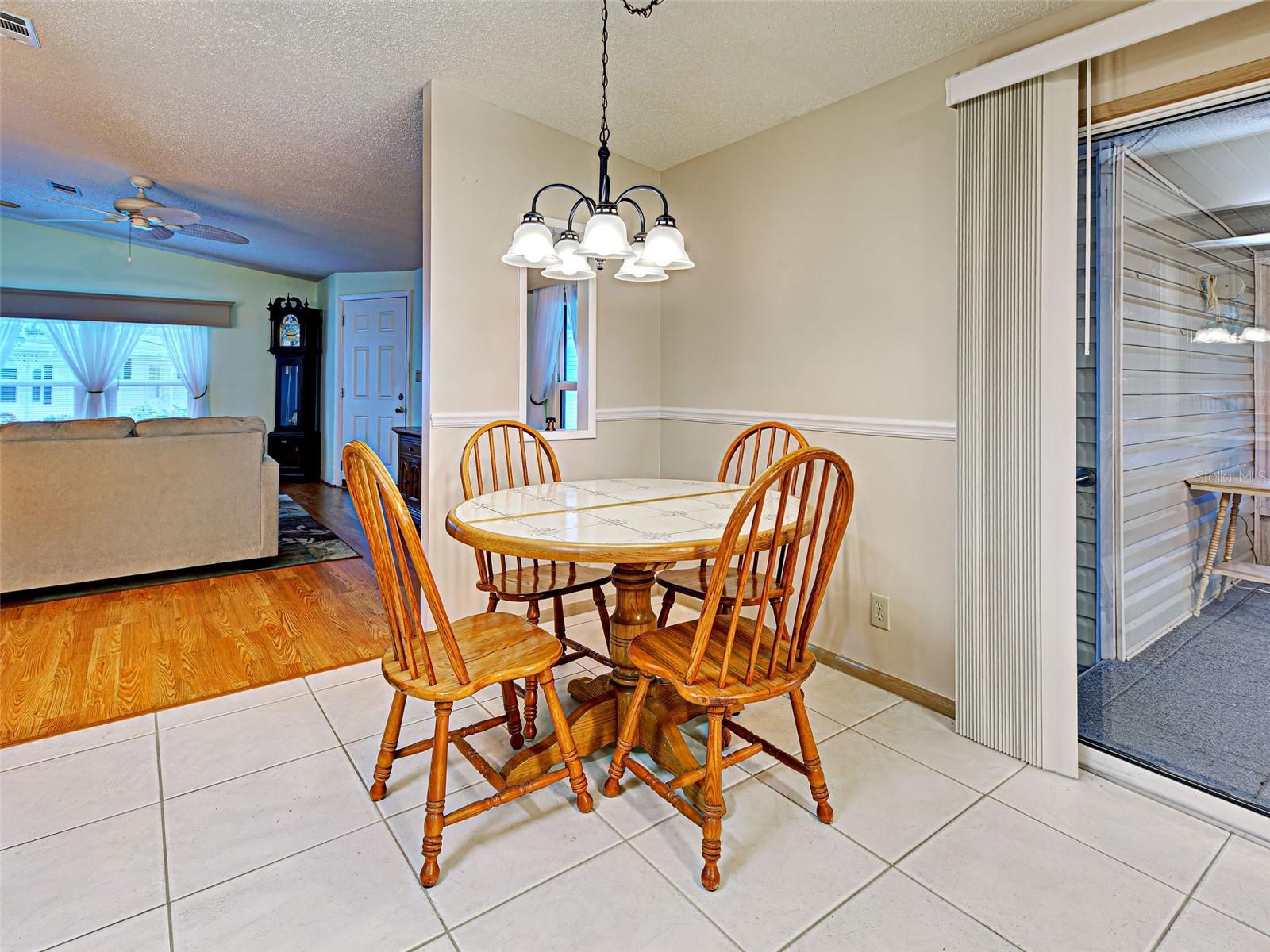 Image 10 of 56 For 620 Woodwyn Court