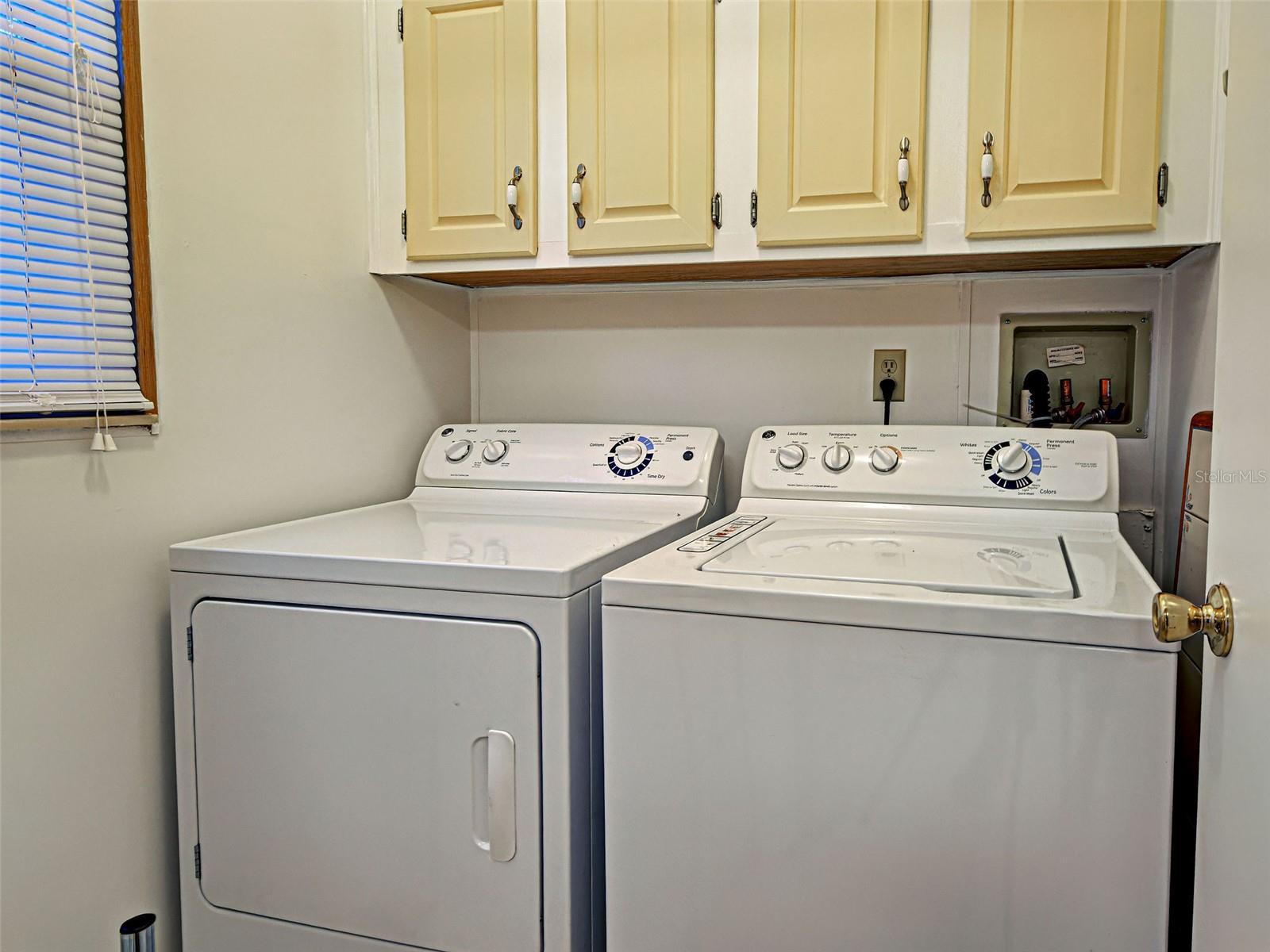 Image 33 of 56 For 620 Woodwyn Court