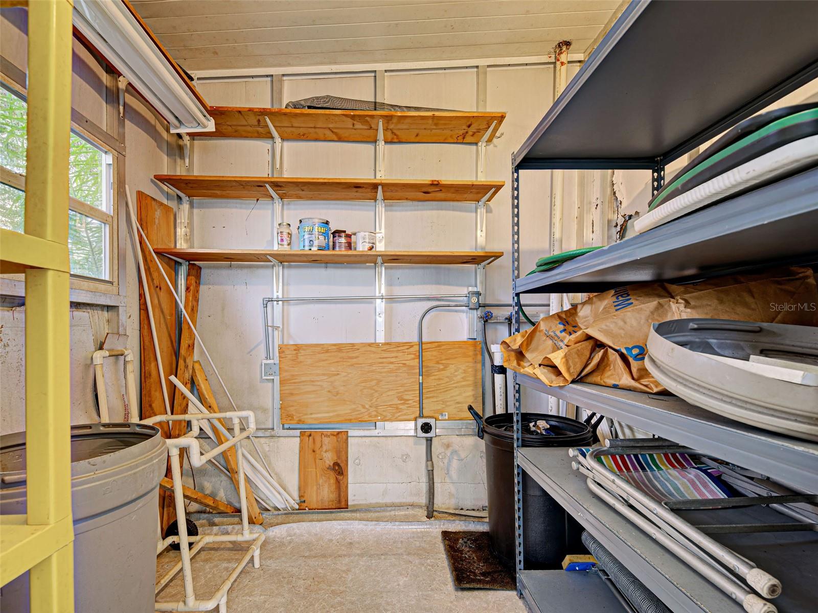 Image 34 of 56 For 620 Woodwyn Court