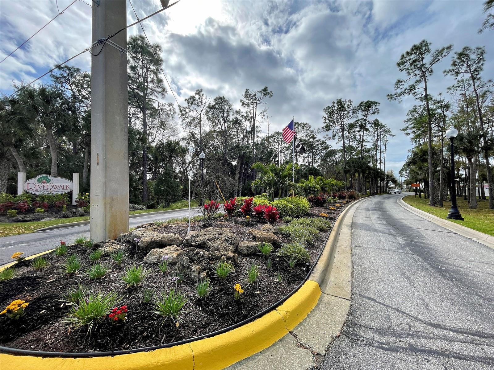 Image 37 of 56 For 620 Woodwyn Court