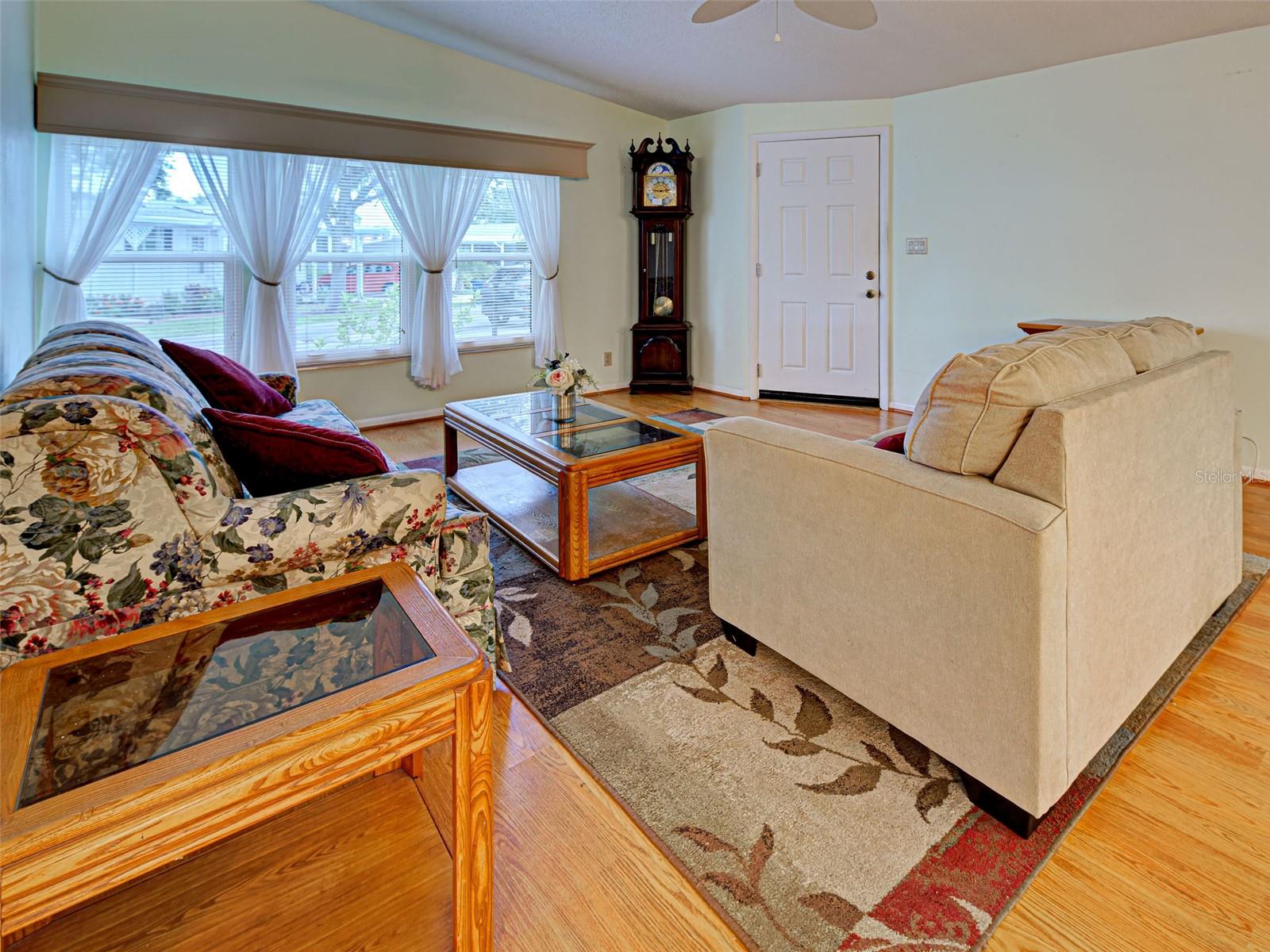 Image 4 of 56 For 620 Woodwyn Court