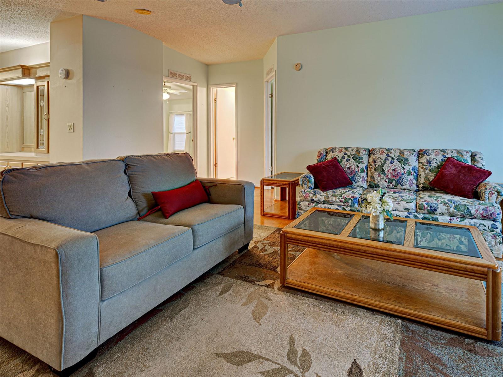 Image 6 of 56 For 620 Woodwyn Court