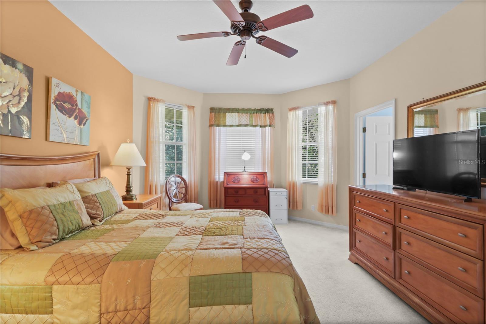 Image 12 of 48 For 780 Montrose Drive 101
