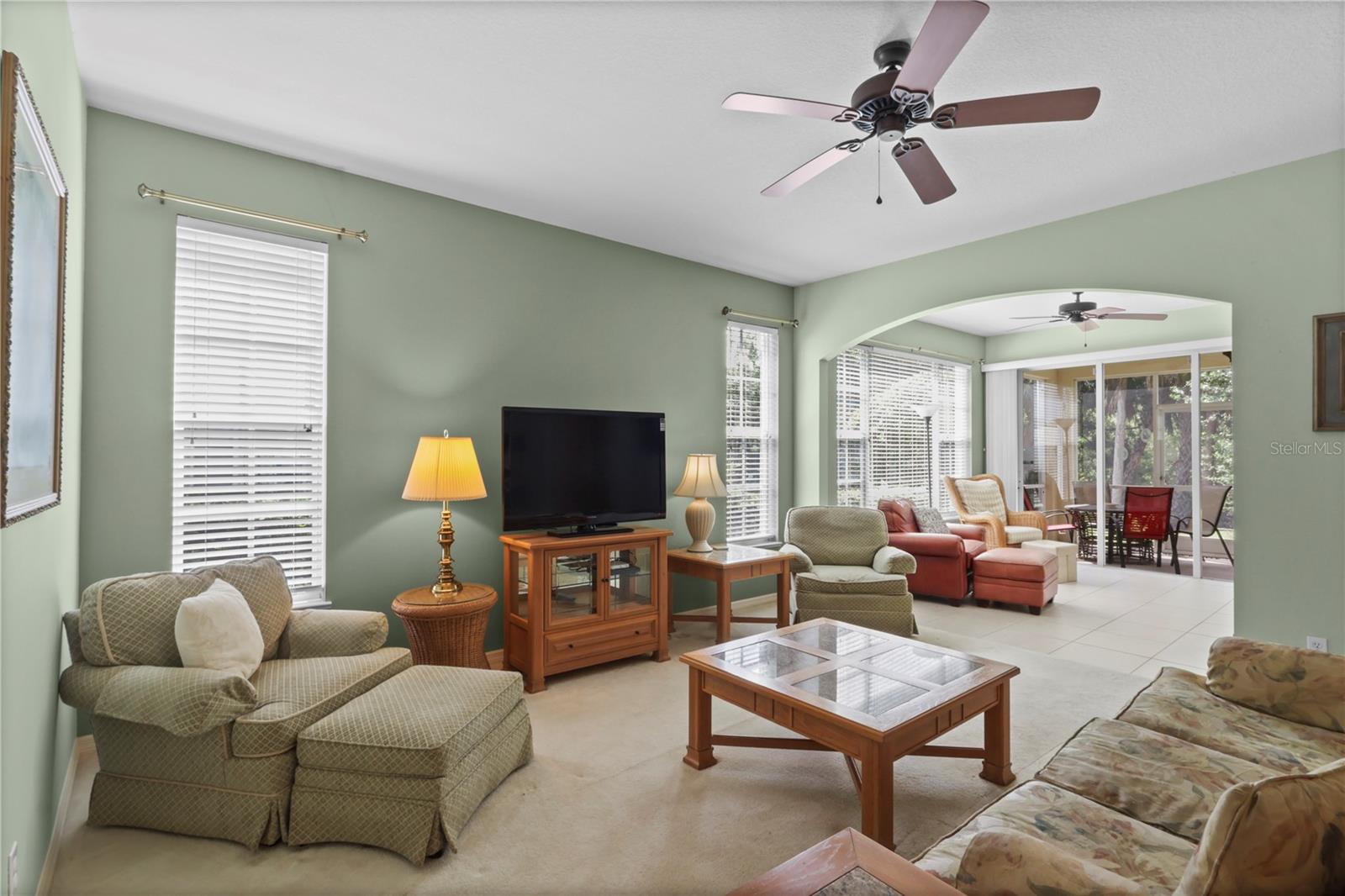 Image 5 of 48 For 780 Montrose Drive 101